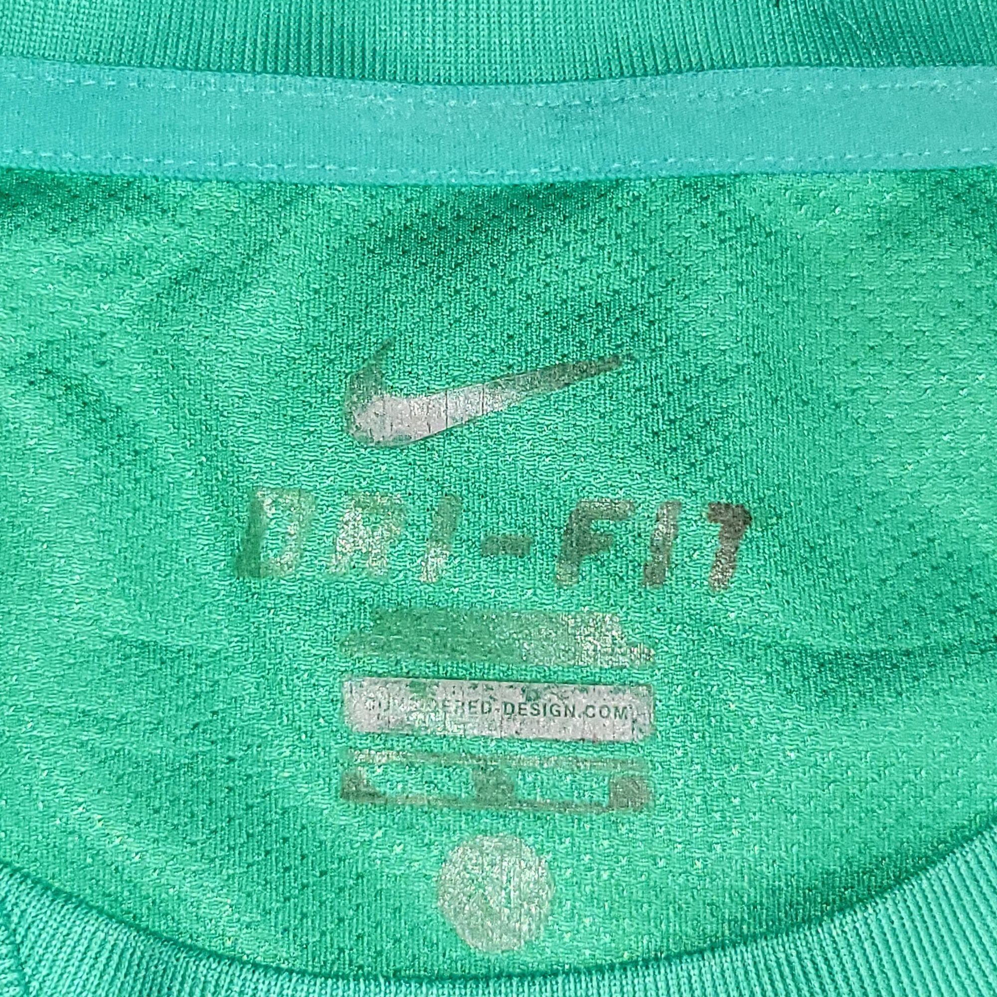 Nike Messi Barcelona 2010 2011 Away Soccer Jersey XL Size US XL / EU 56 / 4 - 5 Thumbnail
