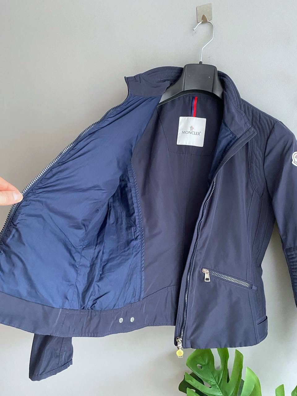 Moncler Moncler Axelle Giubbotto Women's Light Jacket, Size 1 / S Size S / US 4 / IT 40 - 16 Thumbnail