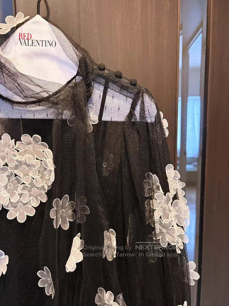 Valentino Valentino Lace mesh appliqué streamer top Size XS / US 0-2 / IT 36-38 - 4 Thumbnail