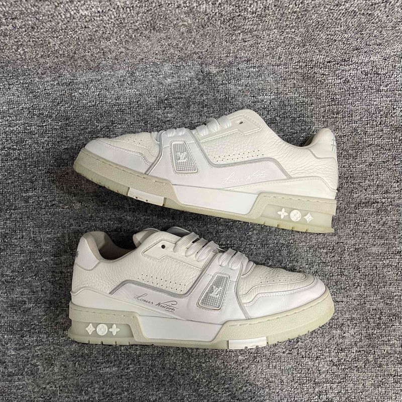 Louis Vuitton Louis Vuitton White Leather Trainer Low-Top Sneakers - Size US 8 / EU 41 - 3 Thumbnail