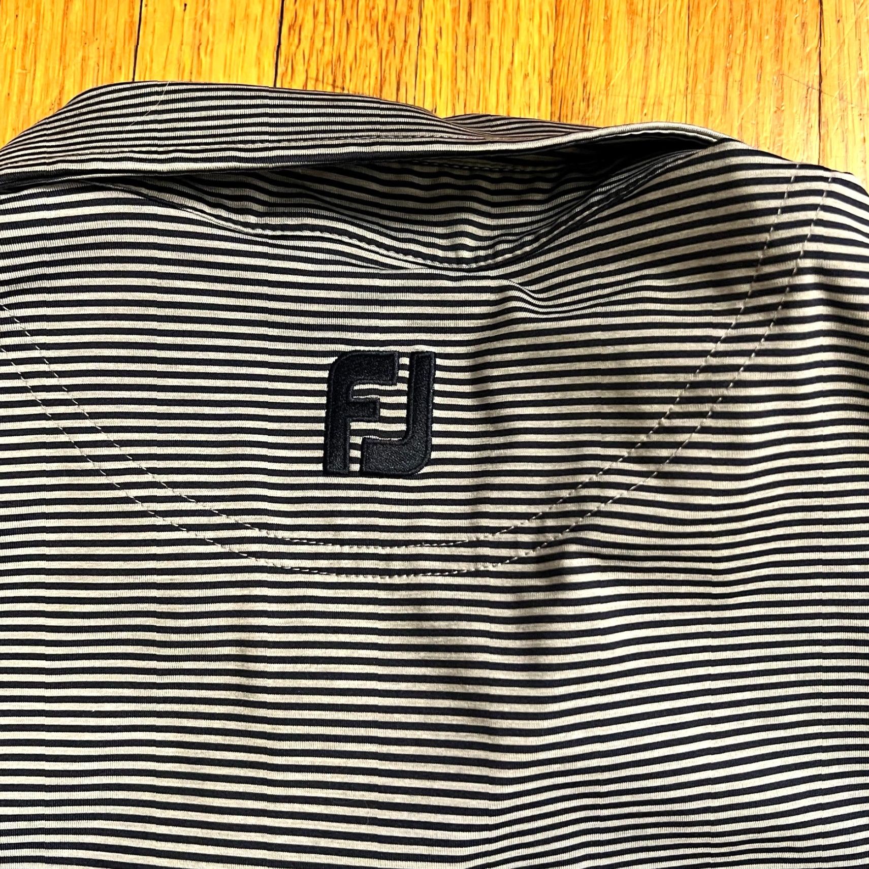 Footjoy Footjoy Polo Shirt Mens Medium Golf Performance Stripe Black Gray M Mens Polo Shirt Black Gray Footjoy Golf Performance Stripe Size US M / EU 48-50 / 2 - 4 Thumbnail