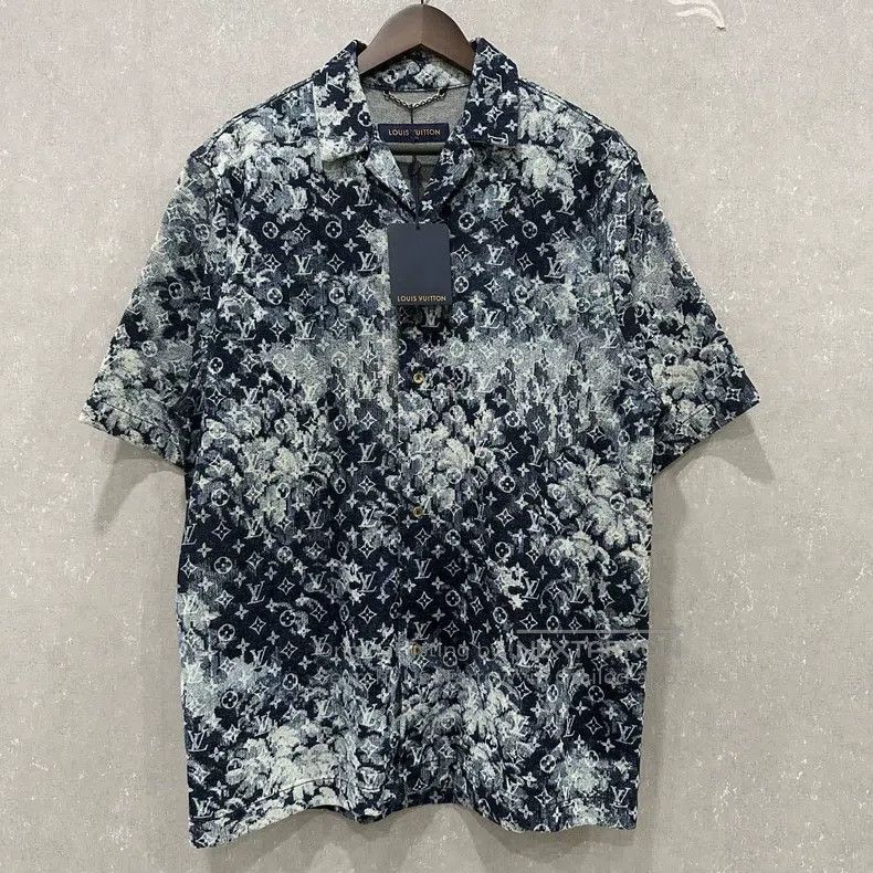 Other Louis Vuitton Tapestry denim short sleeve shirt Size US M / EU 48-50 / 2 - 1 Thumbnail