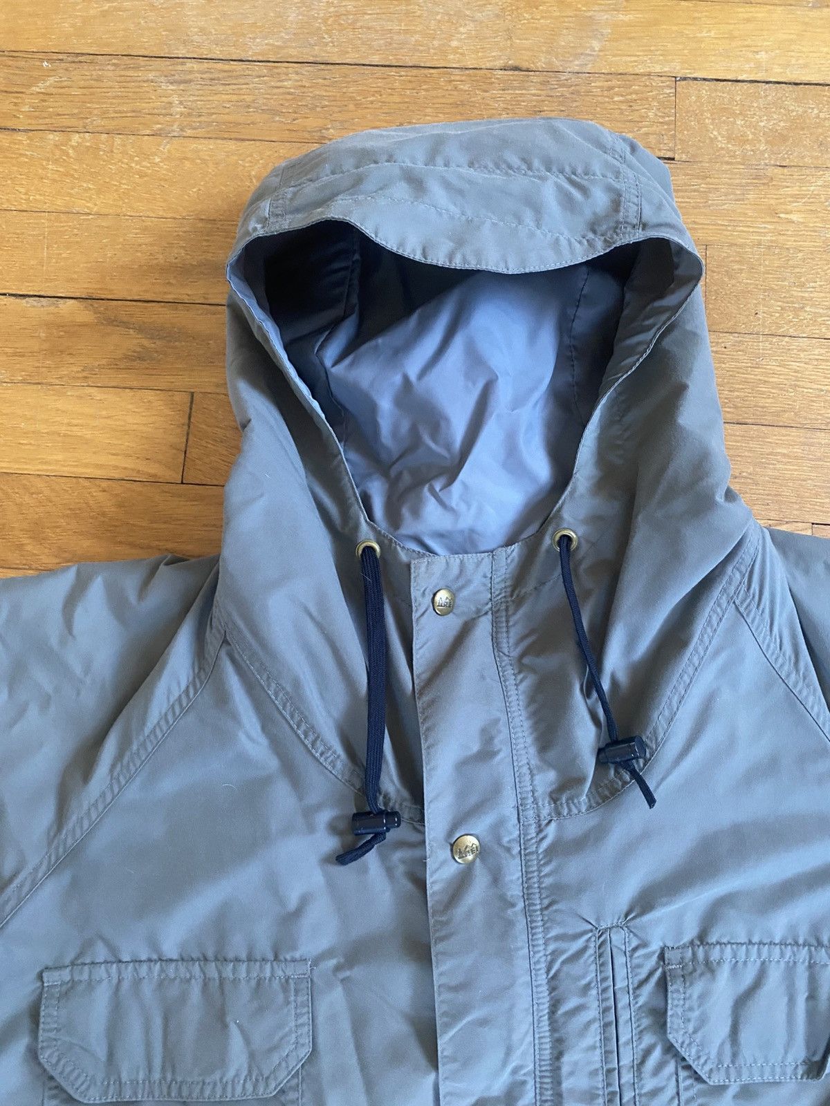 Rei × Vintage 80’s REI Grey Hooded Windbreaker Jacket Large Size US L / EU 52-54 / 3 - 2 Thumbnail