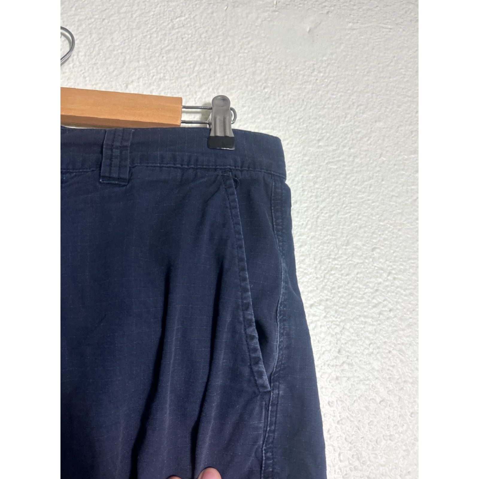 Vintage LRG Cargo Shorts Men’s Navy Blue 32x11 Regular Fit 32 Mens Cargo Shorts Blue 90s? Size US 32 / EU 48 - 6 Thumbnail