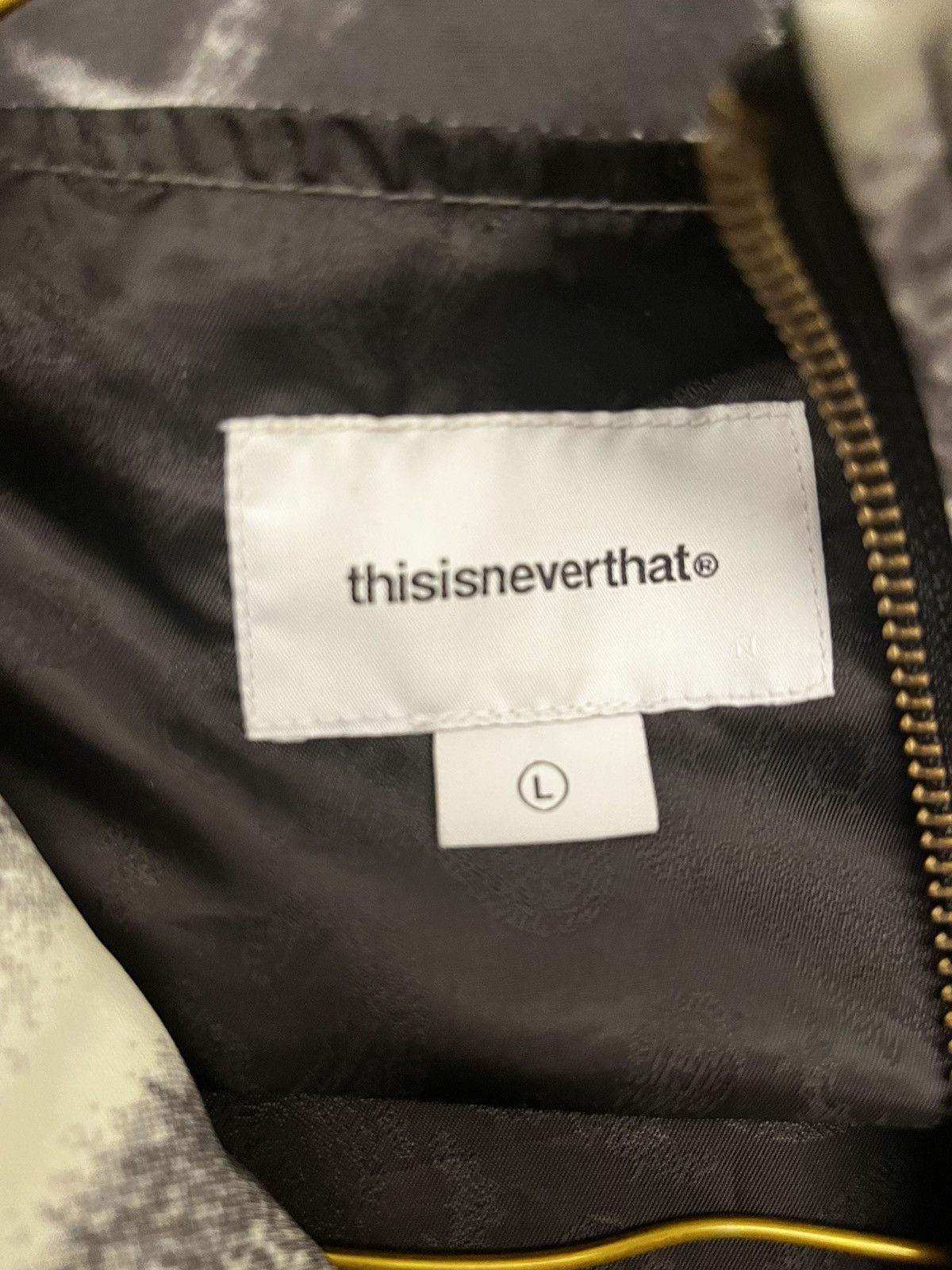 thisisneverthat thisineverthat INTL. team jacket Size US L / EU 52-54 / 3 - 3 Thumbnail