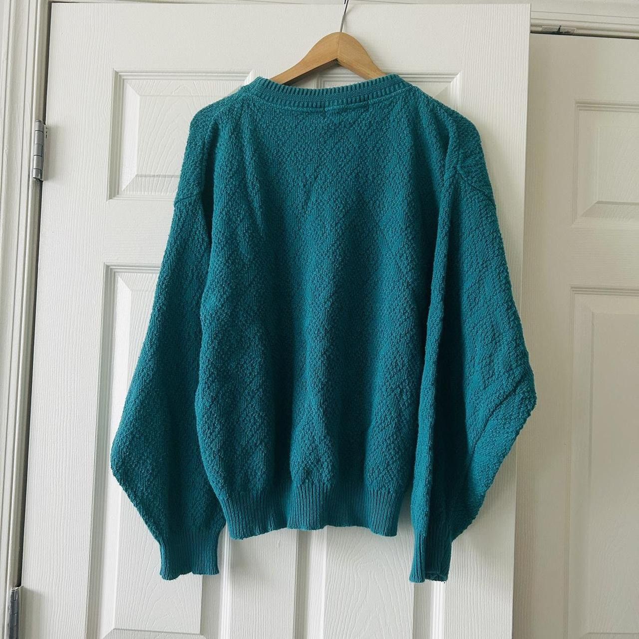 Vintage Vintage Preppy Teal Golf Patch Crew Neck Sweater Size US L / EU 52-54 / 3 - 3 Thumbnail