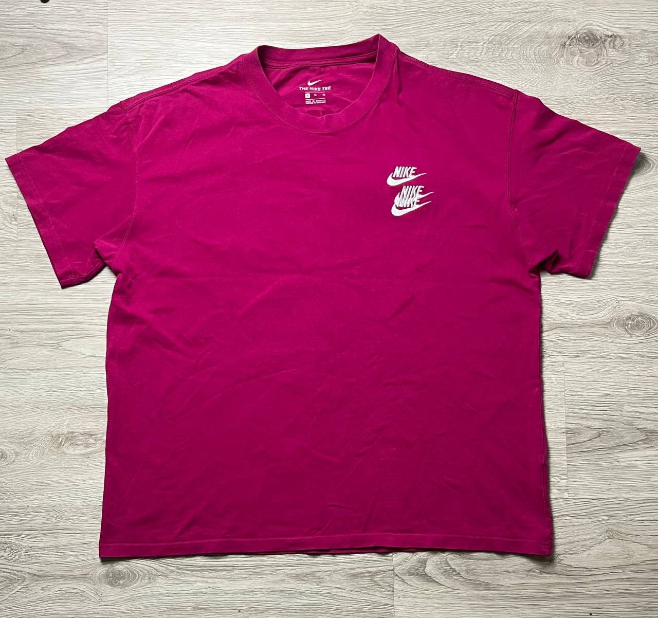 mens pink nike t shirt