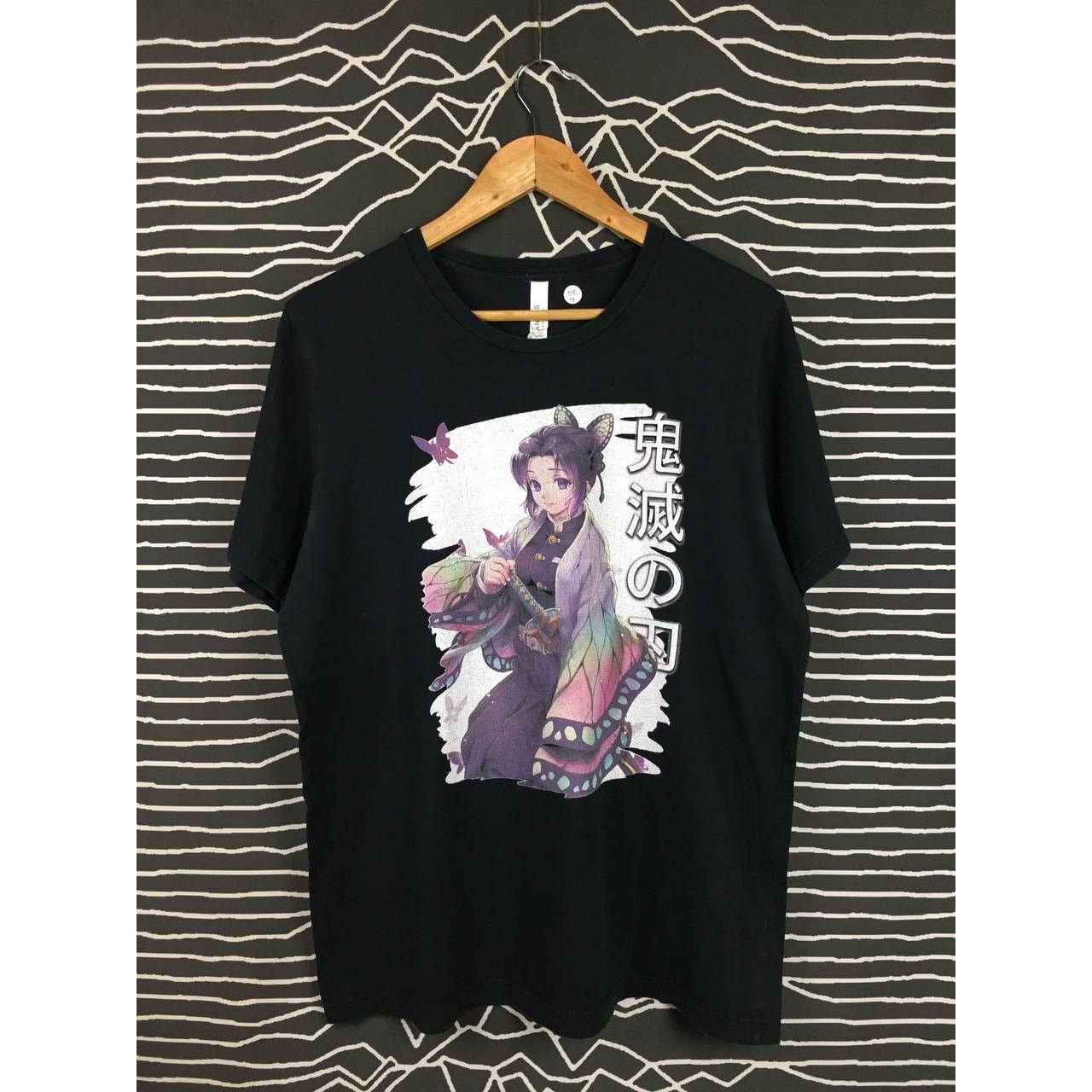 Anime × Japanese Brand × Vintage Demon Slayer Kimetsu No Yaiba Shinobu Kochō Tee Size US L / EU 52-54 / 3 - 1 Thumbnail