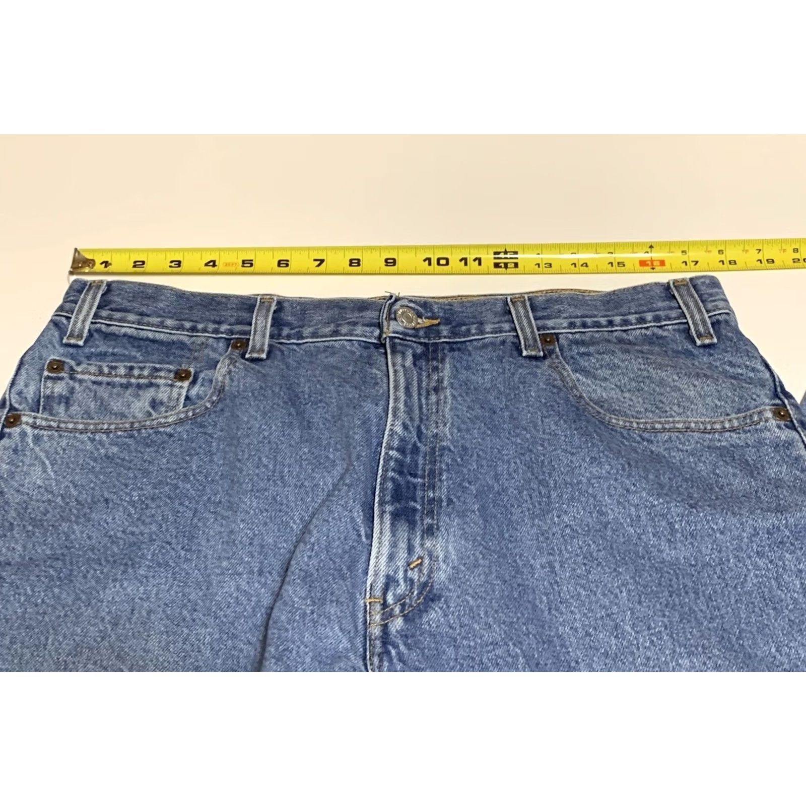 Levi's VINTAGE Levi's 901 Jeans Mens Straight Relaxed 35x32 Blue Denim 5-Pocket Belt Loops 90s Retro Classic 35 in Waist 32 in Inseam Size US 35 - 3 Thumbnail