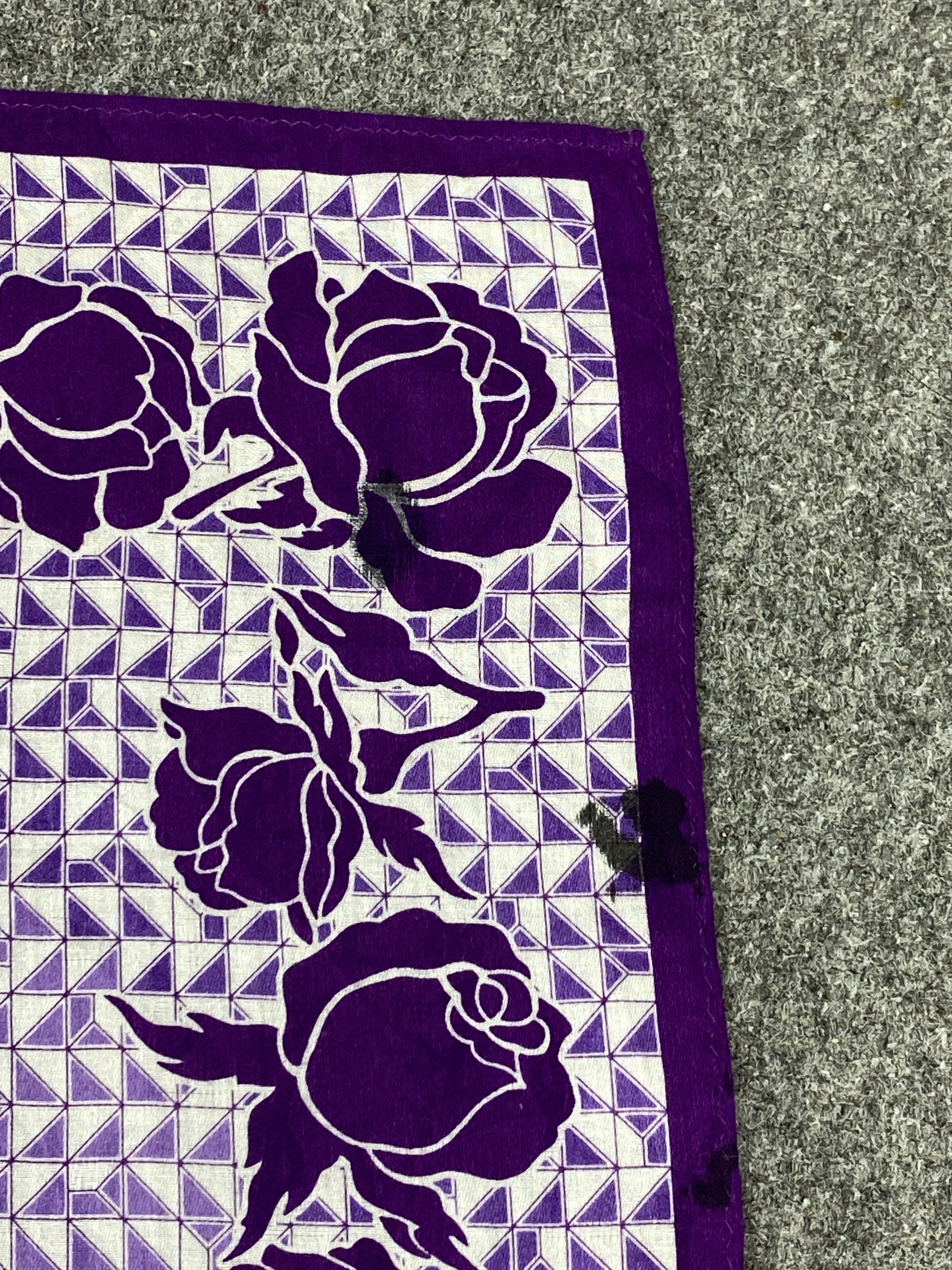 Yves Saint Laurent Yves Saint Laurent Handkerchief / Neckerchief KT0104 Size ONE SIZE - 10 Thumbnail