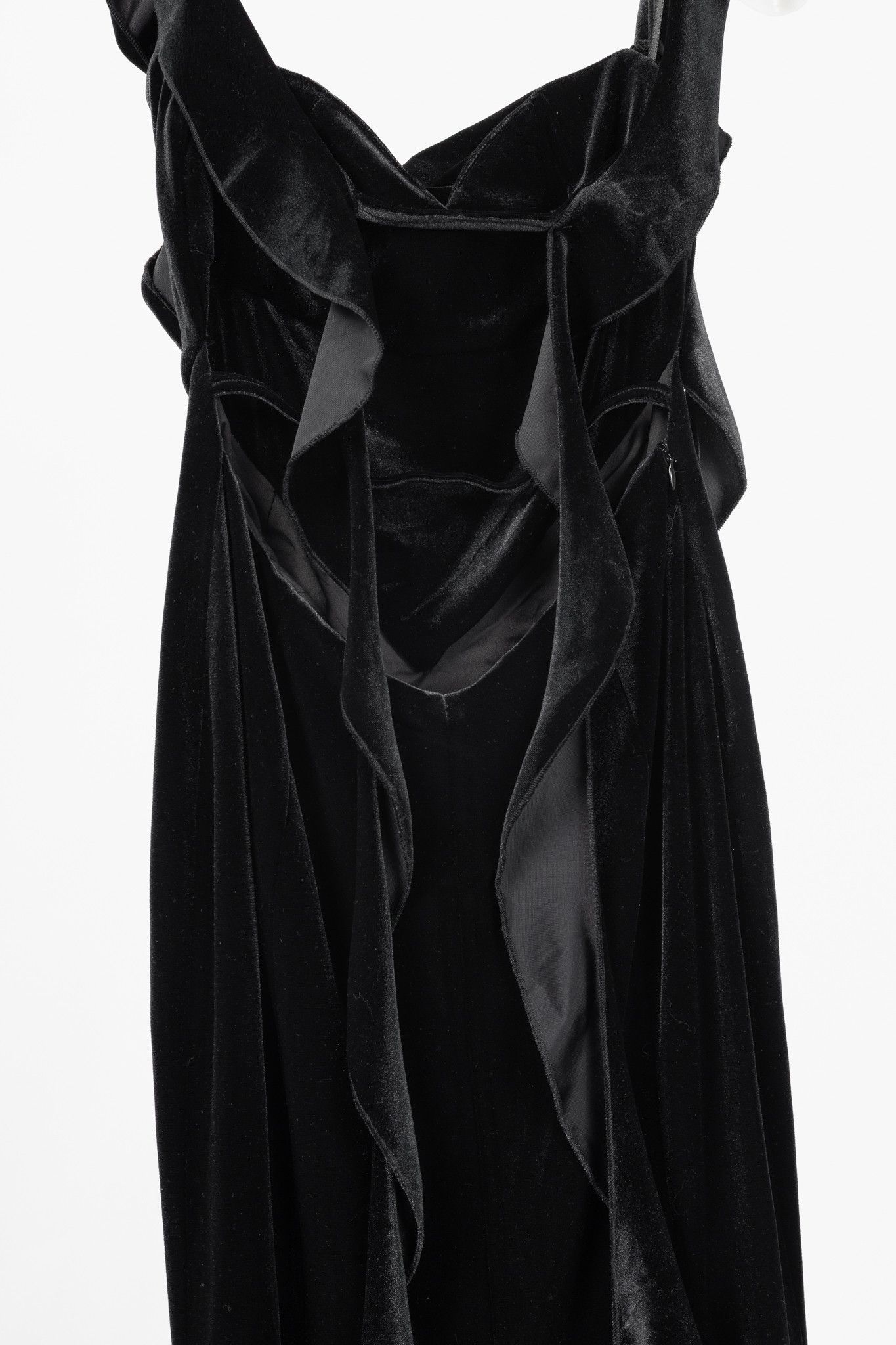 Other Nana Jacqueline Caroline Velvet Ruffle-Strap Mermaid Gown Size M / US 6-8 / IT 42-44 - 7 Thumbnail