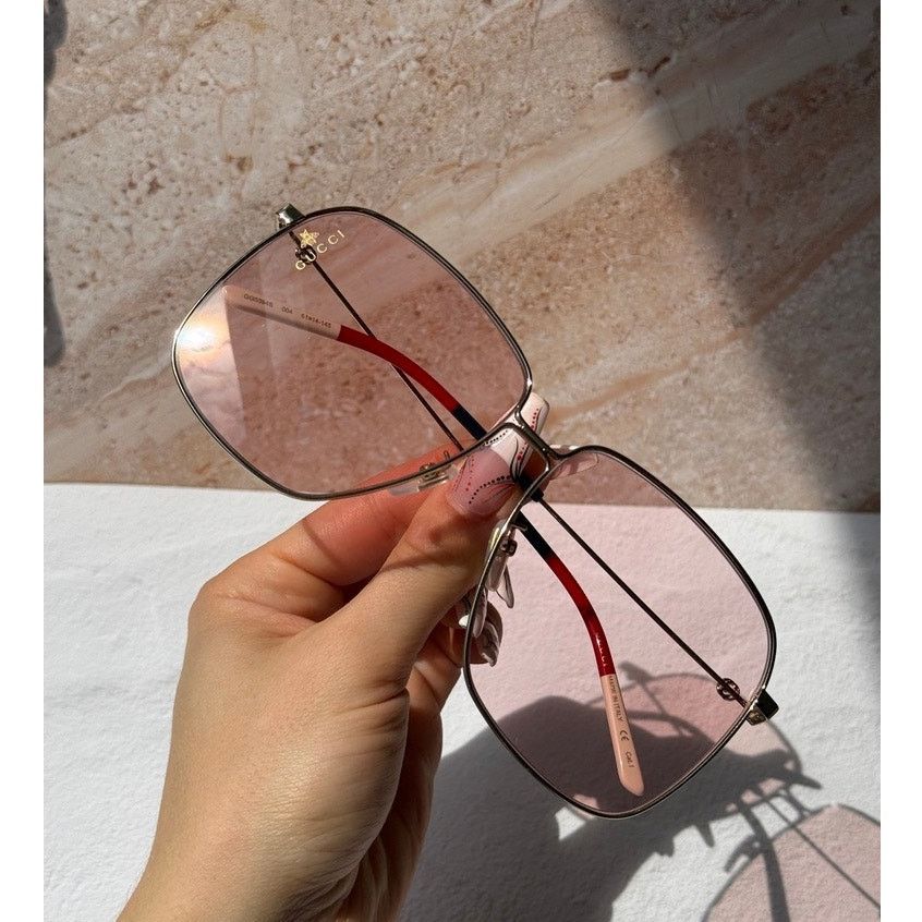 Gucci NEW Gucci GG0394S Gold Pink Lens Sunglasses RARE Size ONE SIZE - 3 Thumbnail