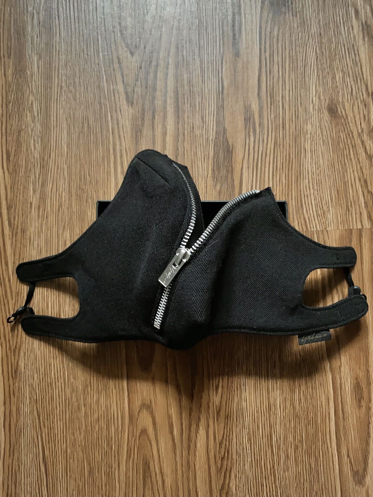 Yohji Yamamoto Yohji Yamamoto Pour Homme Wool Gabardine FaceMask AW21 Look1 Size ONE SIZE - 3 Thumbnail
