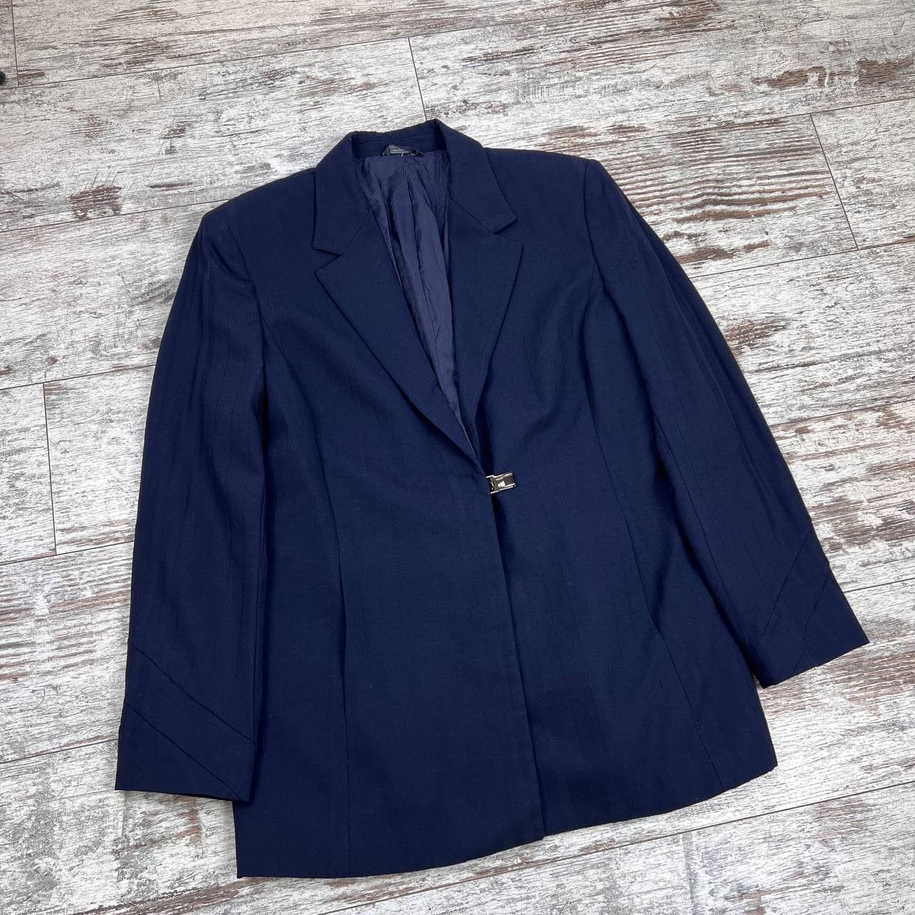 Versace Vintage Versace Navy Striped Skirt Suit Set Professional Size XL / US 12-14 / IT 48-50 - 14 Thumbnail