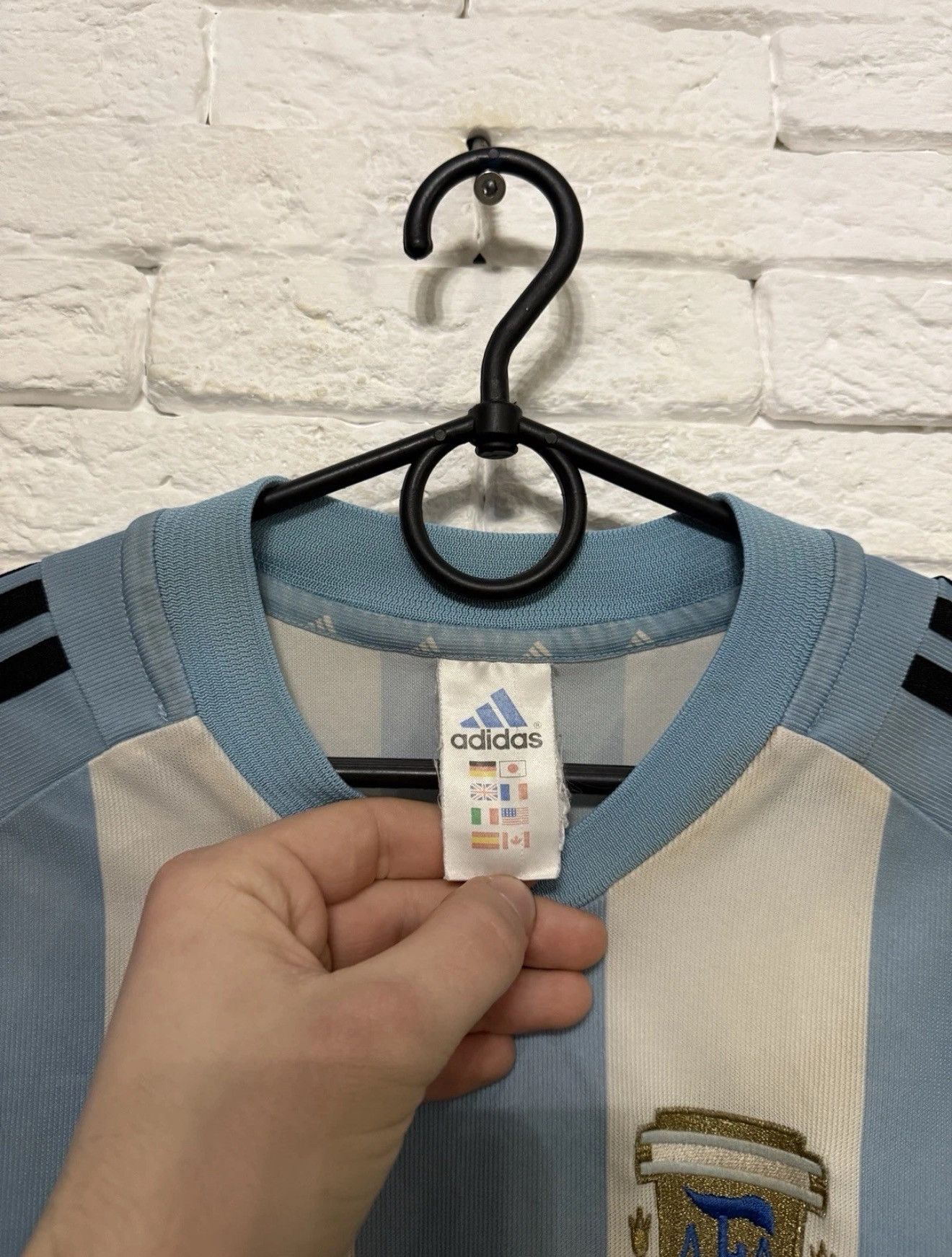 Adidas Vintage Adidas Argentina 20/04 Jersey Home Football Shirt Size US L / EU 52-54 / 3 - 8 Thumbnail