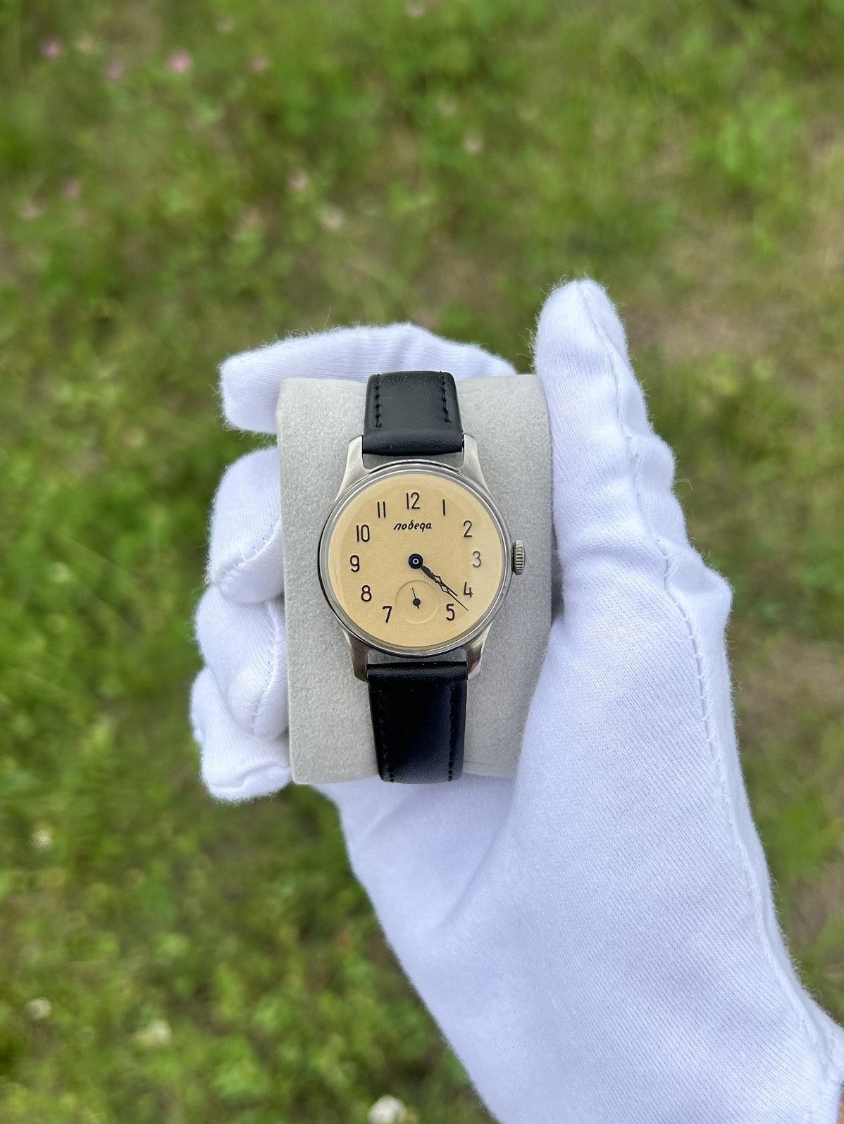 Vintage Vintage Watch Pobeda Made In USSR Mechanical Retro 1950s Size ONE SIZE - 9 Thumbnail