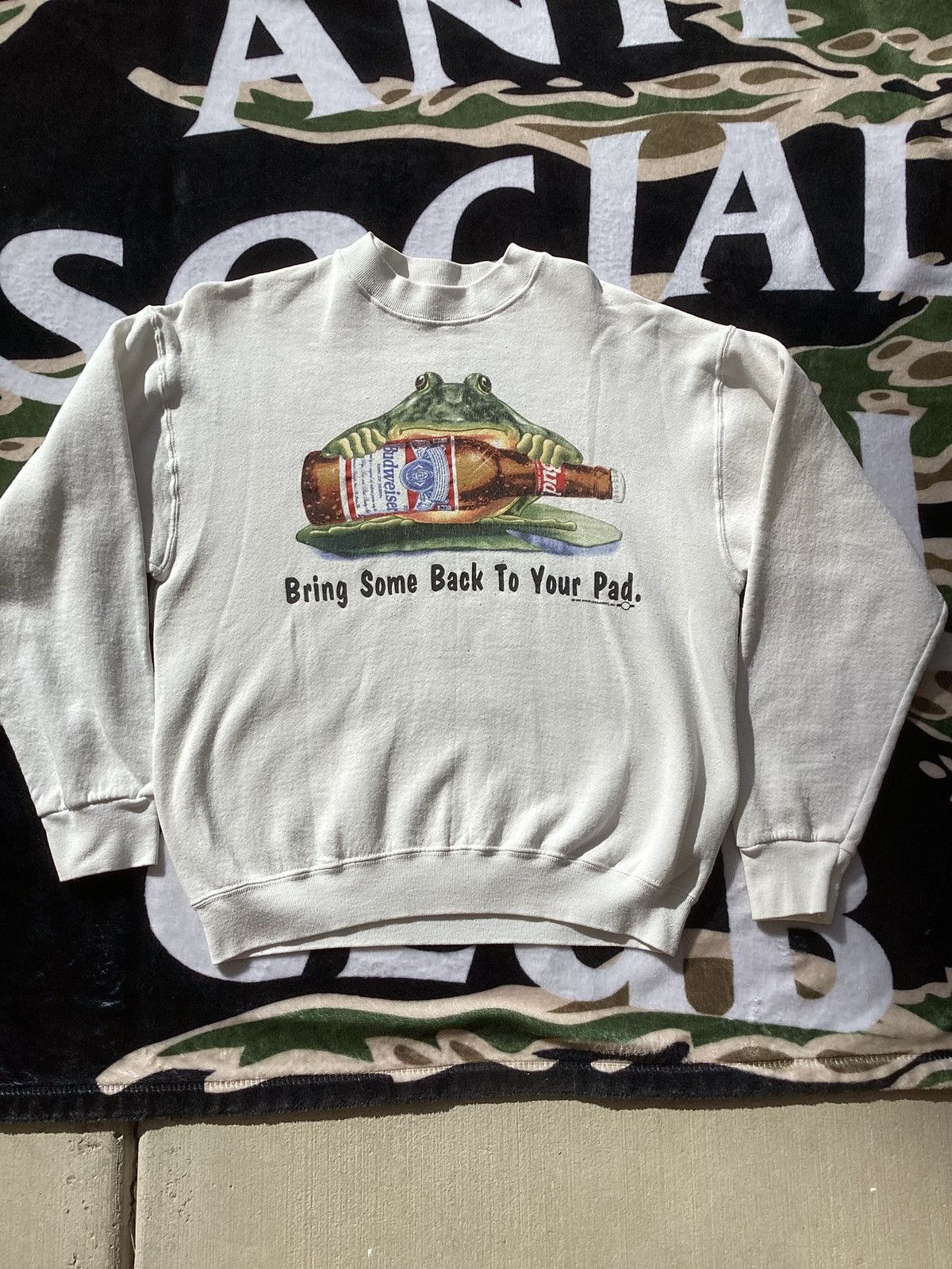 Budweiser Vtg 1995 Budweiser bring some back to your pad sweatshirt Size US M / EU 48-50 / 2 - 1 Thumbnail
