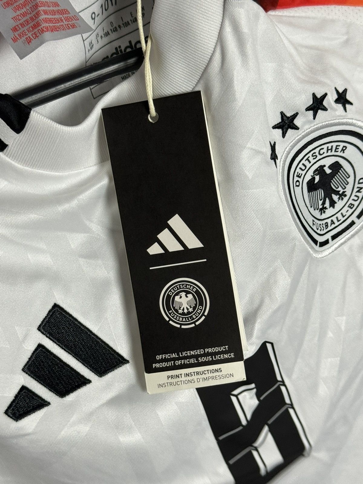 Adidas KIDS New Germany 24/25 Home Kroos Football Jersey T-Shirt Size US XS / EU 42 / 0 - 9 Thumbnail