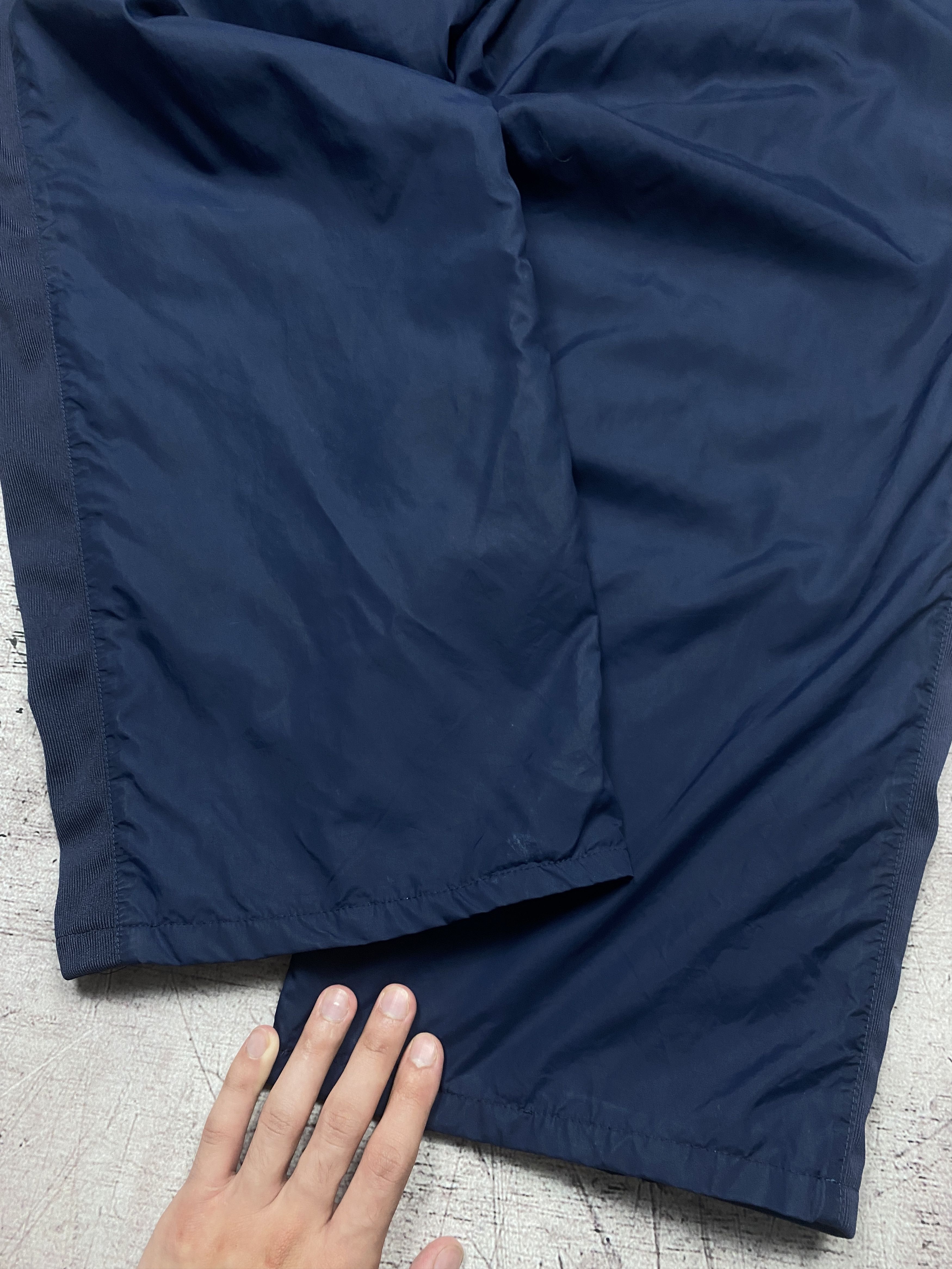 Nike × Vintage Nike Vintage Mens Nylon Baggy Track Pants Y2K Size US 38 / EU 54 - 10 Thumbnail