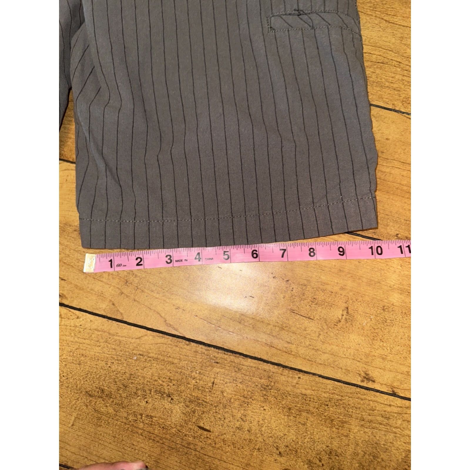 Vintage VINTAGE Hawk Skateboarding Stripped Chino Shorts Grey Size 30 Men Grays Size US 30 / EU 46 - 4 Thumbnail