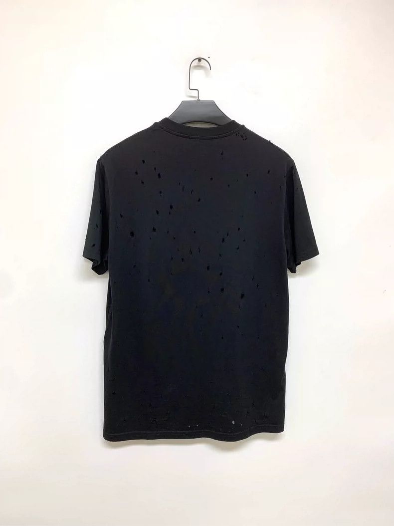 Givenchy Givenchy Golden Ripped Short Sleeve with烫金Logo Design 2506- Size US S / EU 44-46 / 1 - 8 Thumbnail