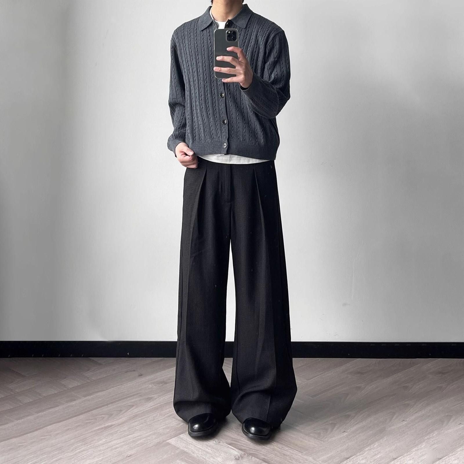 Vintage Black Wide Leg Pants, Relaxed Fit Trousers Size US 30 / EU 46 - 1 Thumbnail