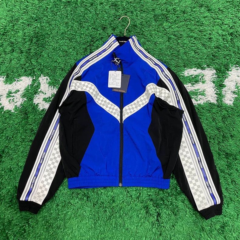 Louis Vuitton Louis Vuitton New patchwork jacket Size US S / EU 44-46 / 1 - 1 Thumbnail