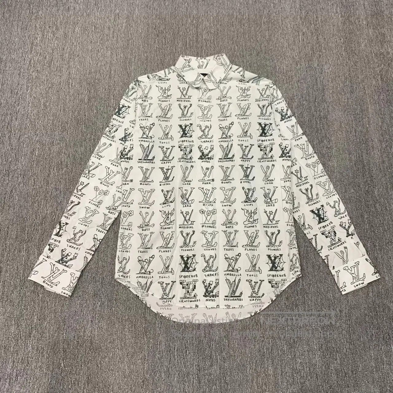 Louis Vuitton Multi-Print Long Sleeve Button-Up Shirt. Size US S / EU 44-46 / 1 - 1 Thumbnail
