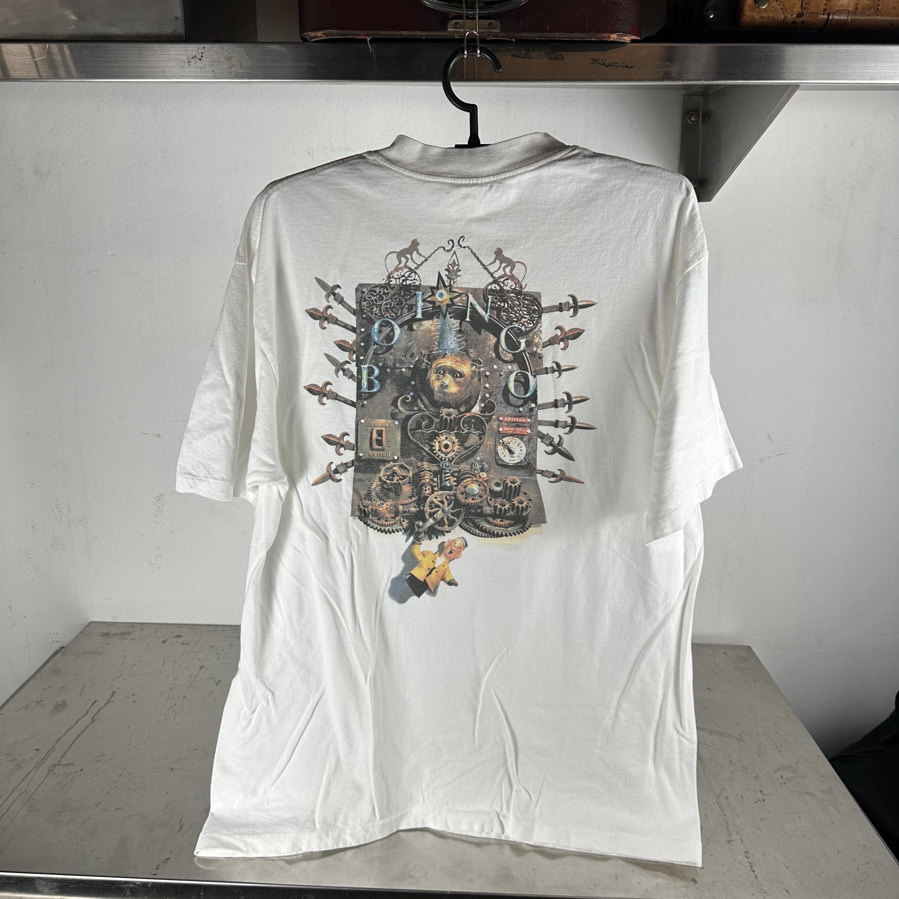 Vintage 90s Oingo Boingo New Wave Band Double Sided Size US XL / EU 56 / 4 - 1 Thumbnail