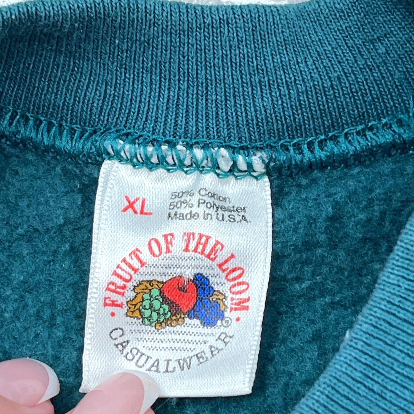 Fruit Of The Loom VINTAGE Fruit of the Loom Christmas Sweater Women XL Green Crew Neck Sweatshirt USA 90s Bear 50/50 Size XL / US 12-14 / IT 48-50 - 3 Thumbnail
