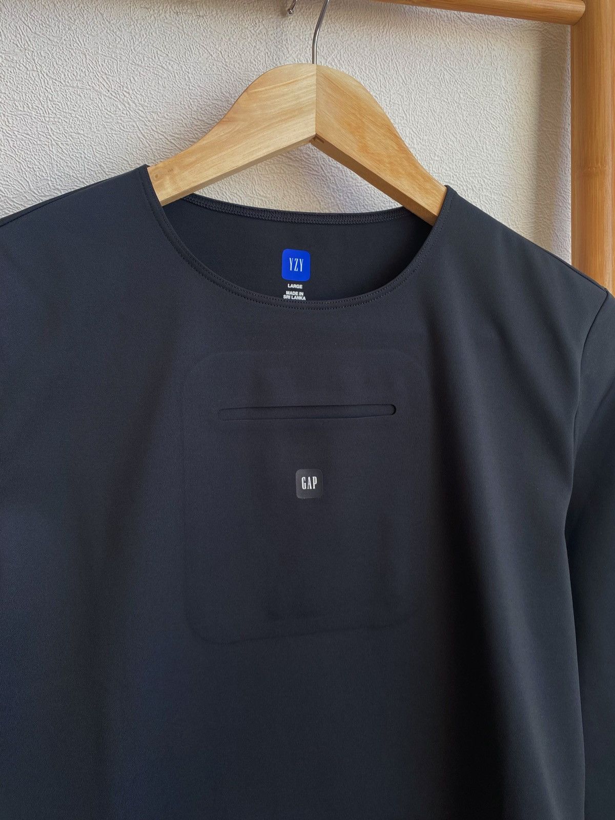 Balenciaga × Gap × Yeezy Yeezy Gap Engineered By Balenciaga Long Sleeve Second Skin Size L / US 10 / IT 46 - 5 Thumbnail