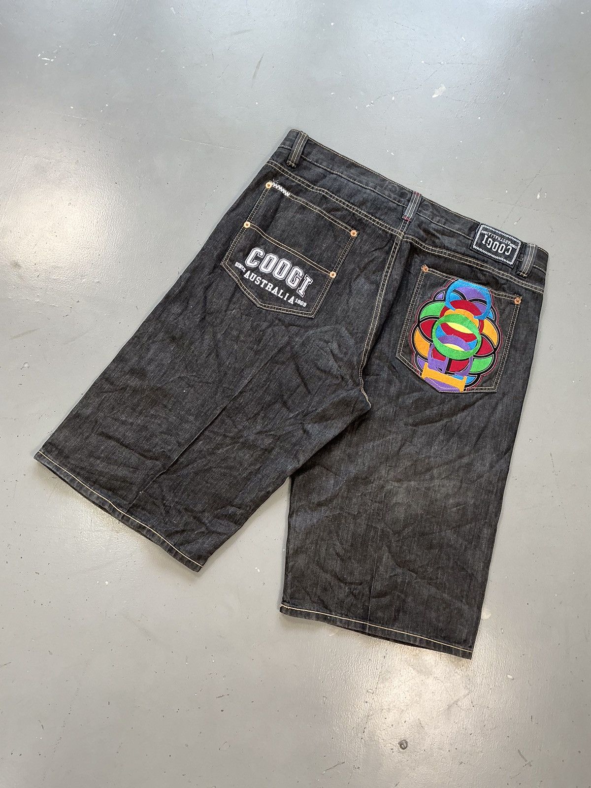 Coogi × Vintage Vintage Coogi pocket embroidered SpellOut denim jort Size US 44 / EU 60 - 7 Thumbnail