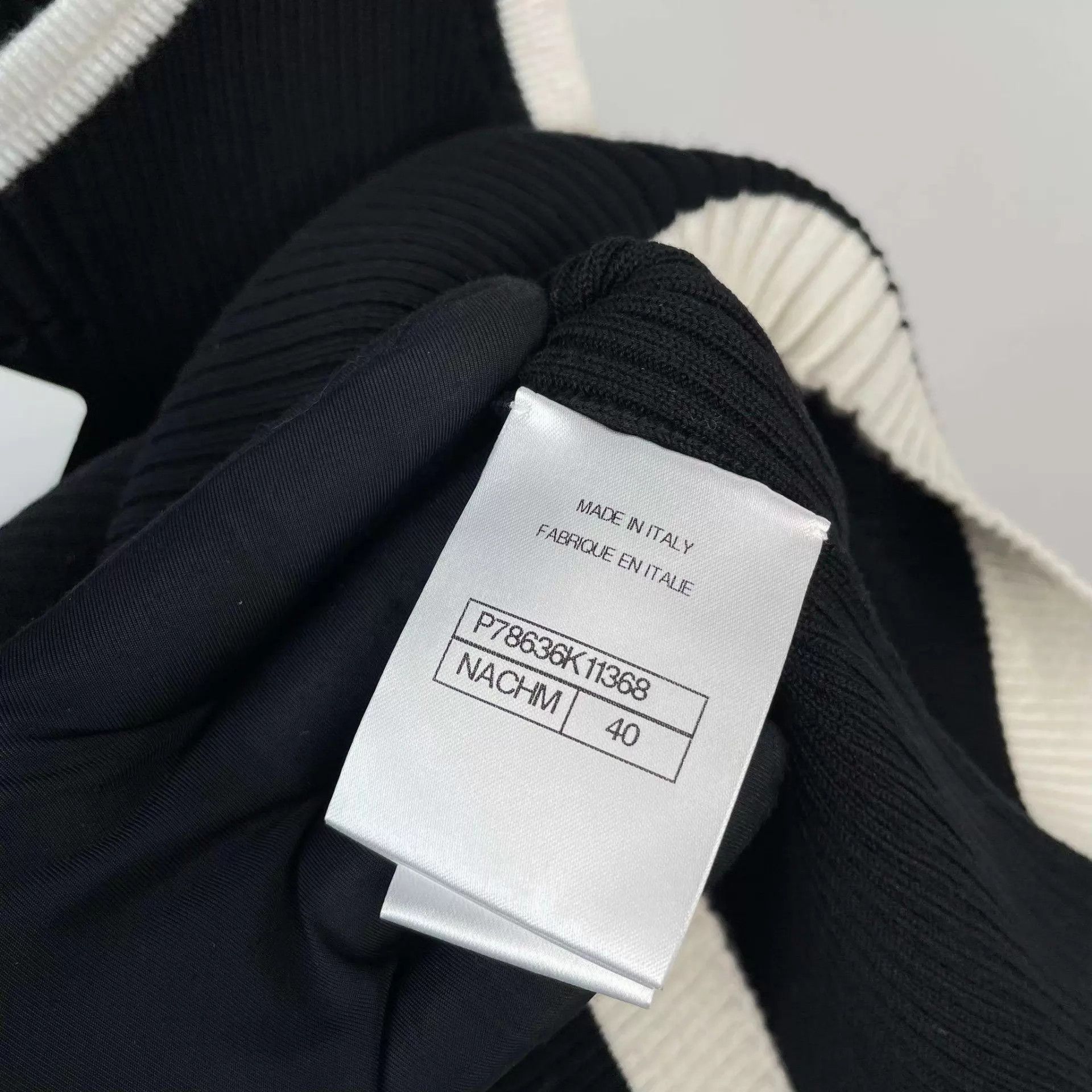 Chanel Chanel 25C 98 New Black & White CC Openwork Knit Tank 40 Size M / US 6-8 / IT 42-44 - 6 Thumbnail