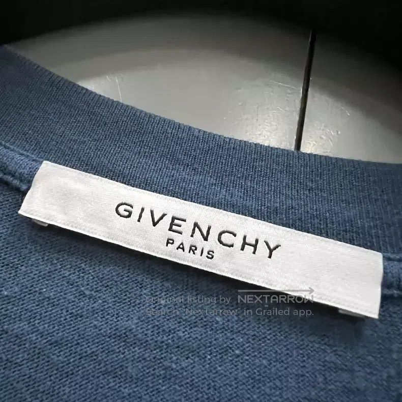 Givenchy Givenchy Star Pattern Printed Short Sleeve XS Size Size US XS / EU 42 / 0 - 4 Thumbnail