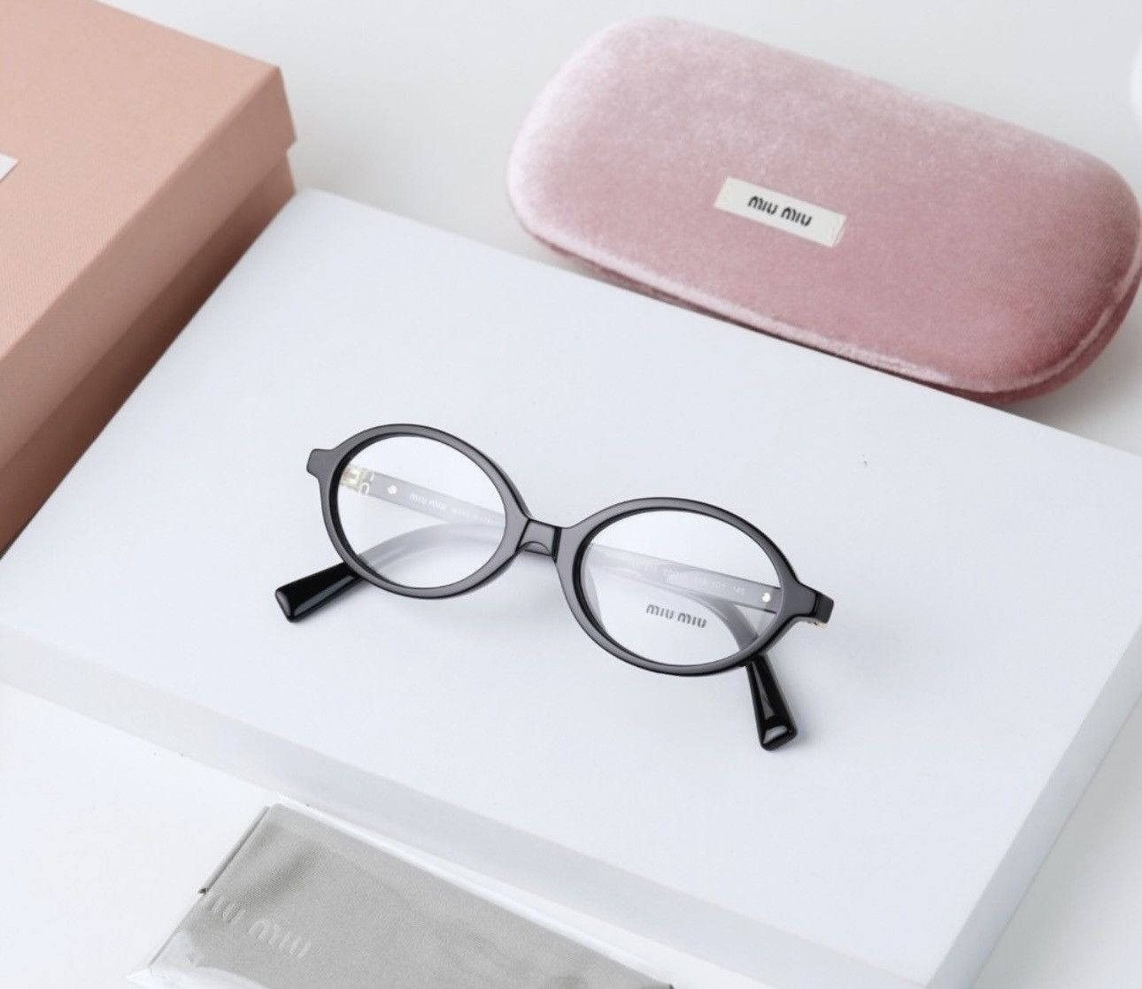 Miu Miu × Vintage NEW Miu Miu sunglasses MU 01XV 1AB-1O1 Size ONE SIZE - 4 Thumbnail