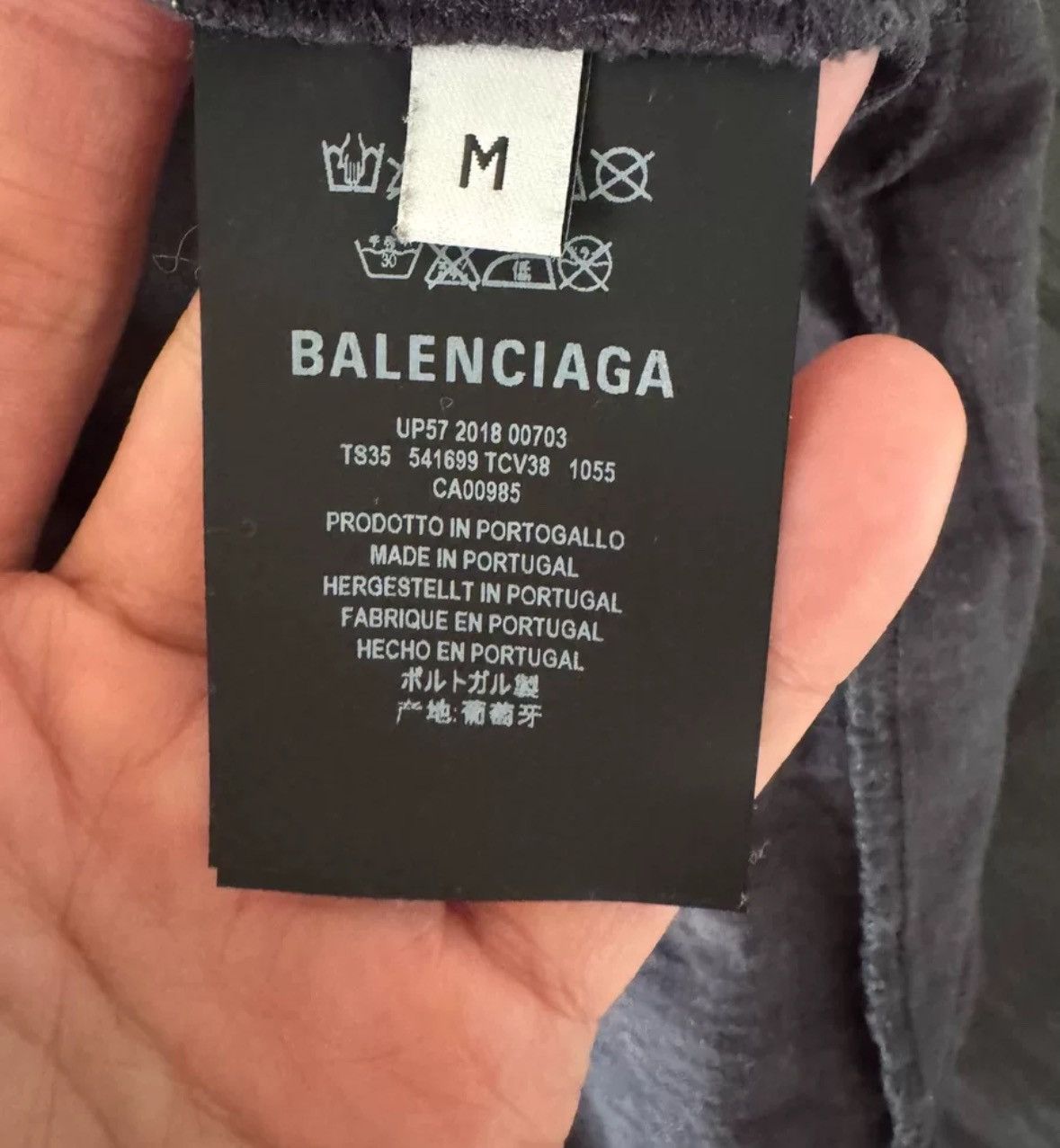 Balenciaga BALENCIAGA FW18 Printed Logo Long Sleeve T-shirt Size US M / EU 48-50 / 2 - 5 Thumbnail