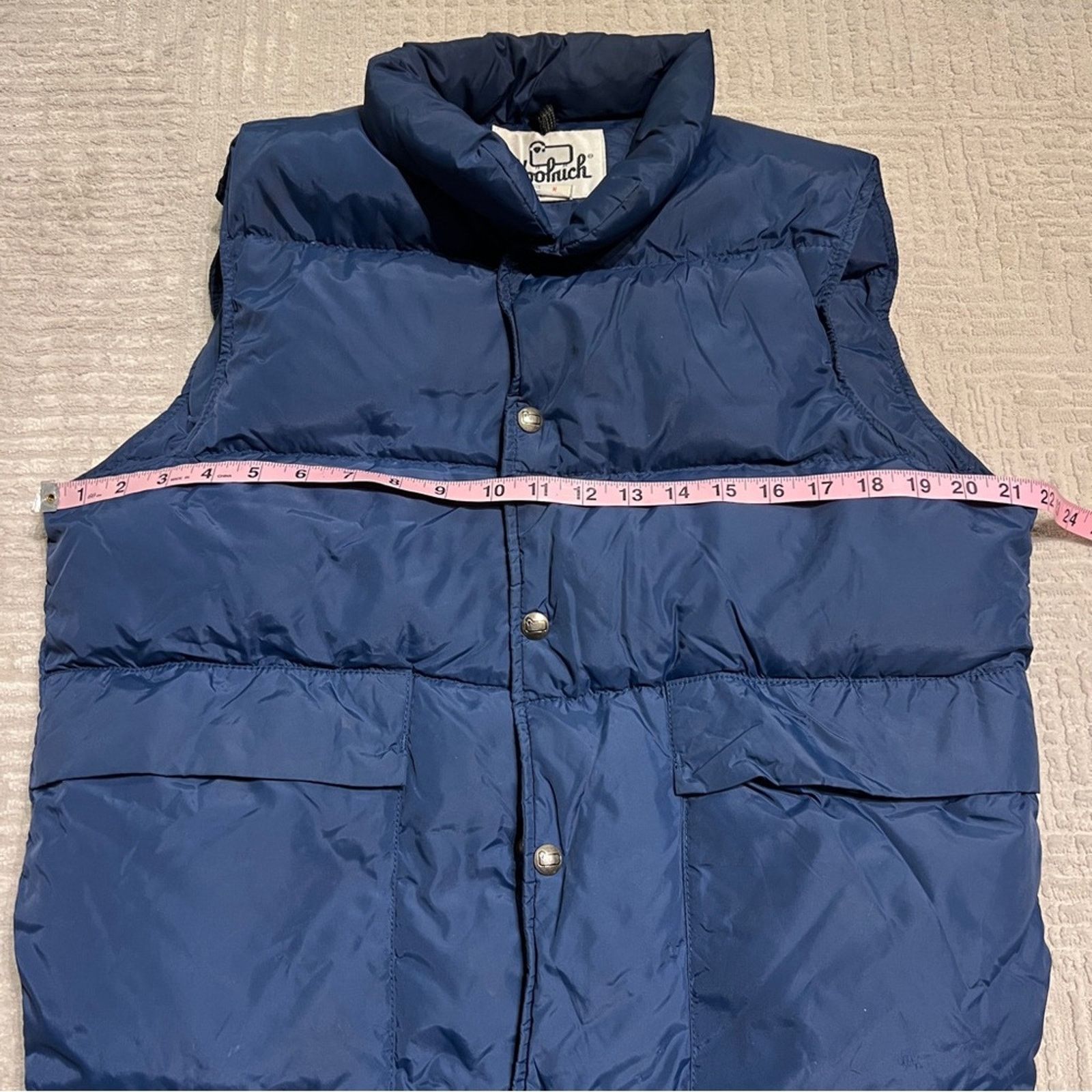 Woolrich Woolen Mills Woolrich Women’s Medium Down Puffer Vest Made In USA Size M / US 6-8 / IT 42-44 - 4 Thumbnail