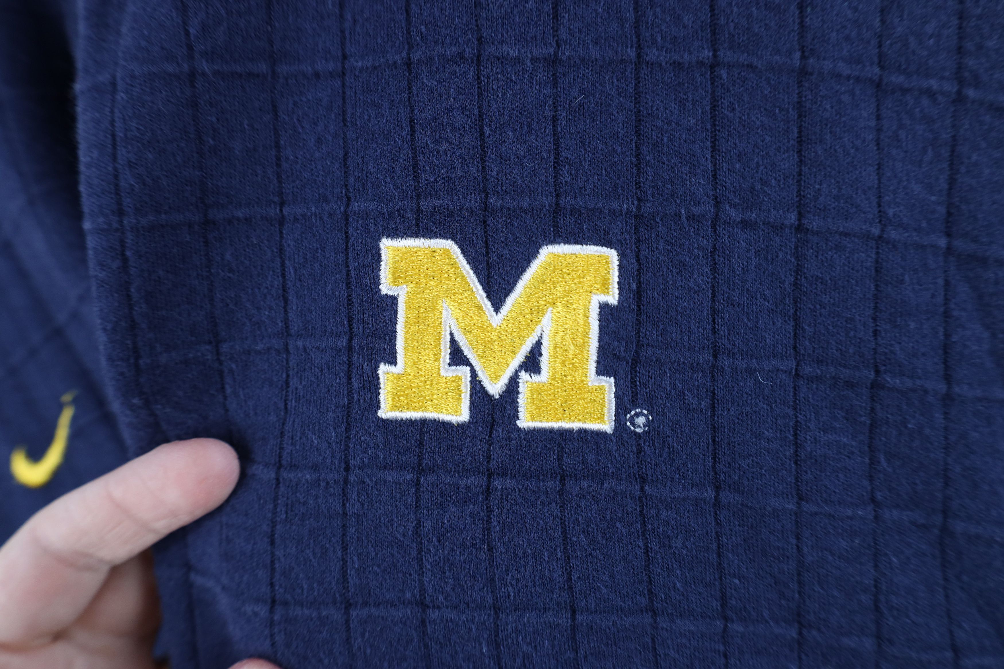 Nike Vintage Nike Swoosh University of Michigan Golf Polo Shirt Size US L / EU 52-54 / 3 - 4 Thumbnail
