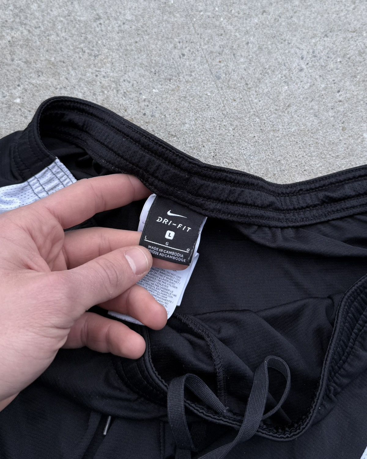 Other Vintage Nike y2k streetwear track shorts Size US 32 / EU 48 - 9 Thumbnail