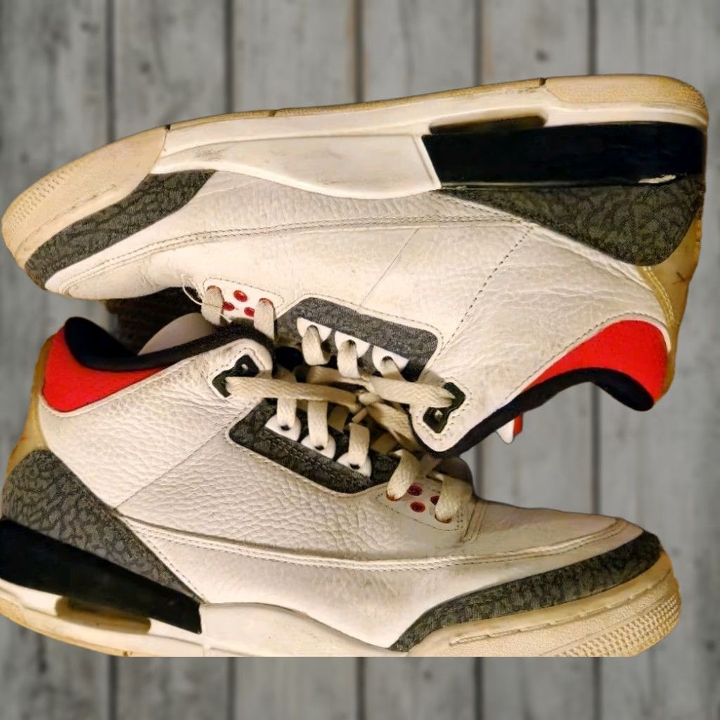 Jordan Brand Jordan 3 Retro Denim SE Fire Red 2020 Leather White 8.5 Men Sneaker CZ6431-100 Size US 9 / EU 42 - 1 Thumbnail