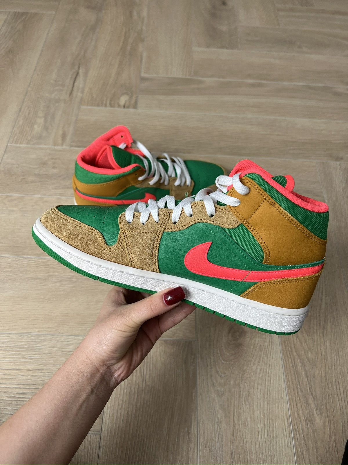 Nike Air Jordan 1 Mid SE "Wheat Watermelon" Size US 9 / EU 42 - 3 Thumbnail