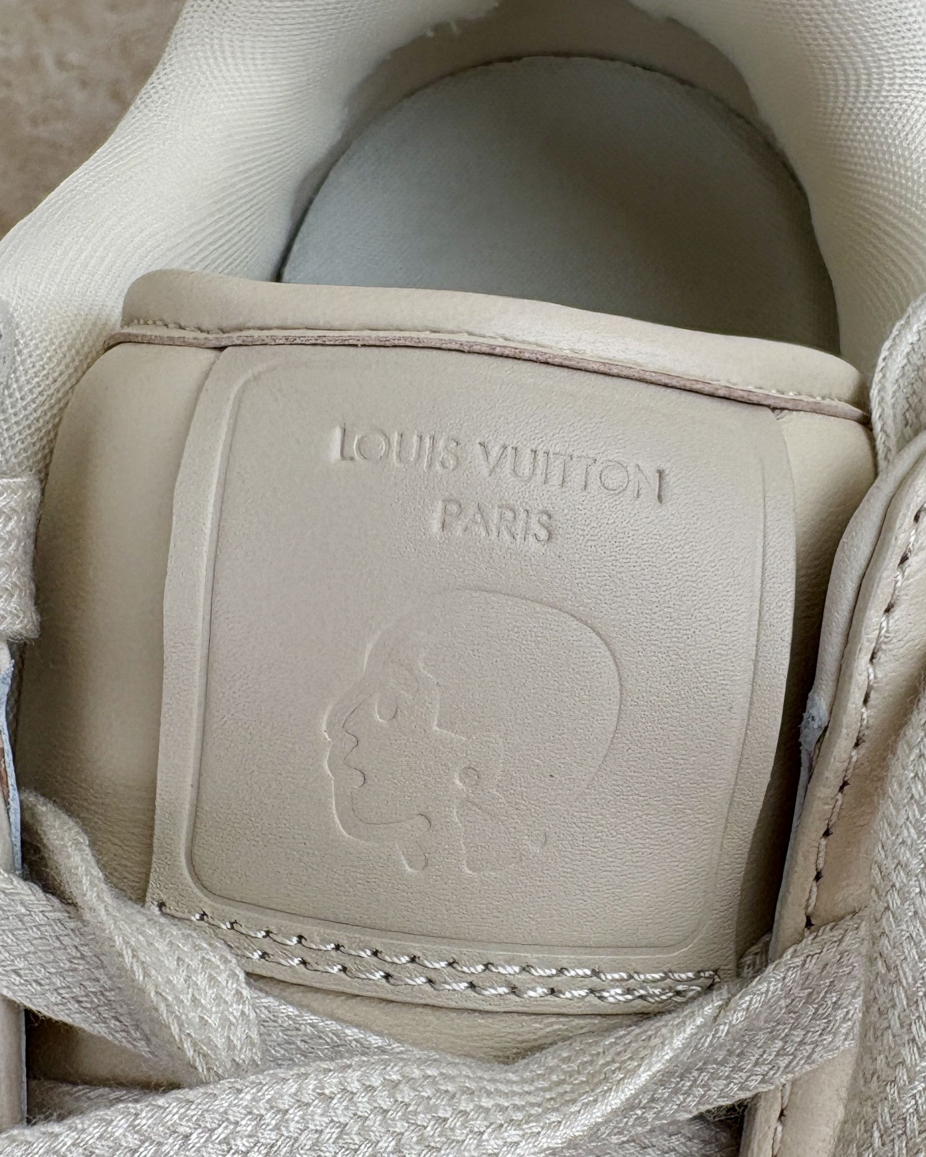 Louis Vuitton 100% original L Vuitton BUTTERSOFT men's sneakers. UK Size 9 Size US 10 / EU 43 - 12 Thumbnail