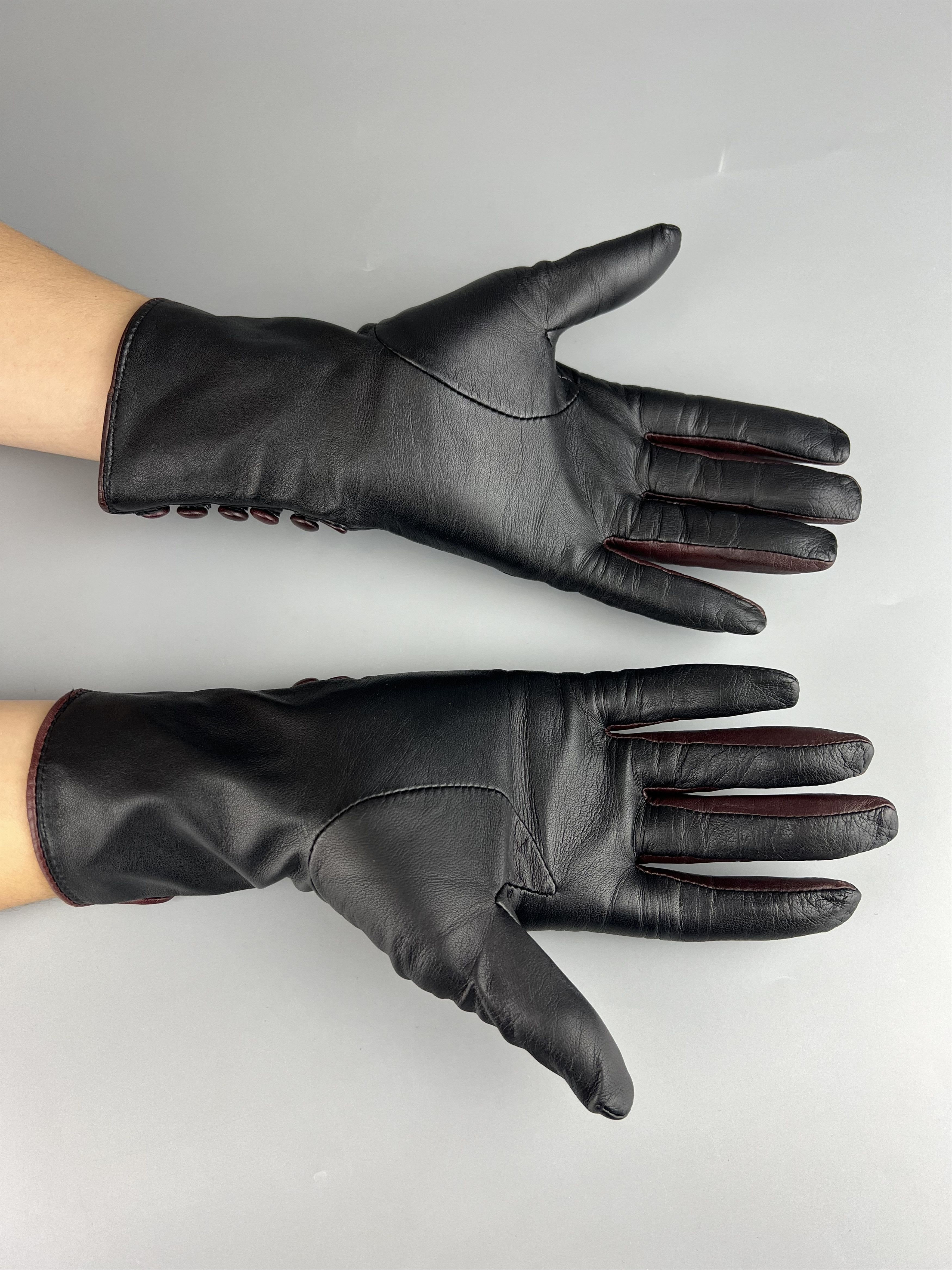 Jaeger Jaeger London Women's Black Leather Gloves Size L Silk Lined Size ONE SIZE - 4 Thumbnail