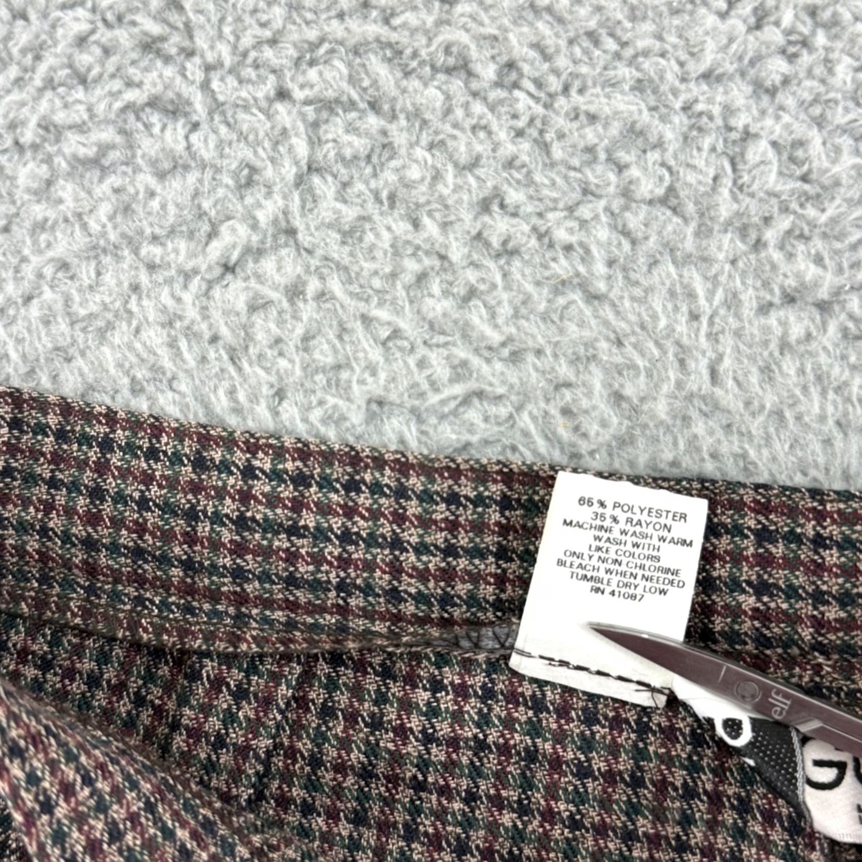Vintage VINTAGE Briggs New York Pants Women 12 Tapered Houndstooth High Waist Pleated 29" Waist NWT Brown Trousers Size 34" / US 12 / IT 48 - 6 Thumbnail