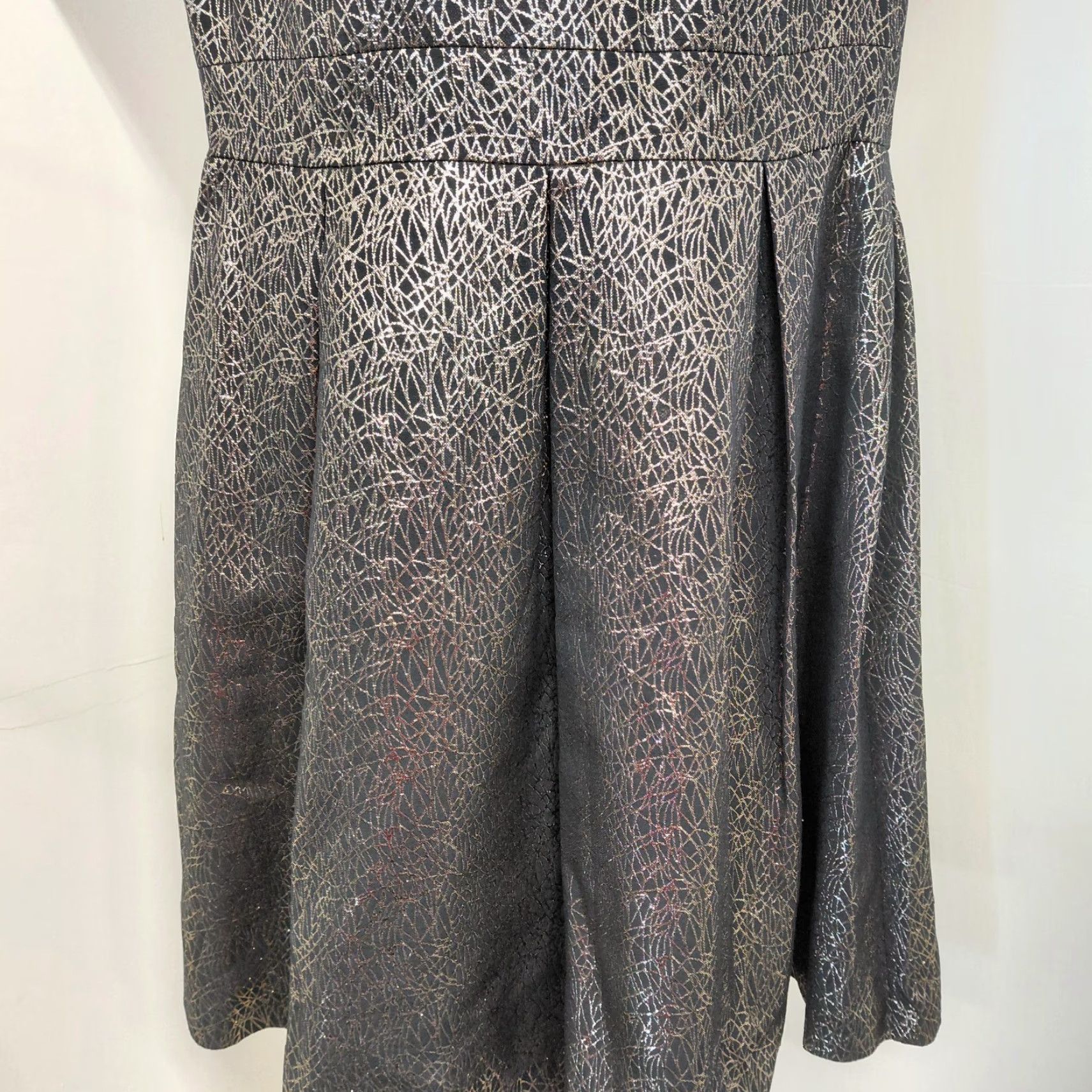 Vince Camuto Vince Camuto Dress Sz 10 Black Gold Cocktail Party Formal Knee Length Ful Skirt Size 32" / US 10 / IT 46 - 4 Thumbnail