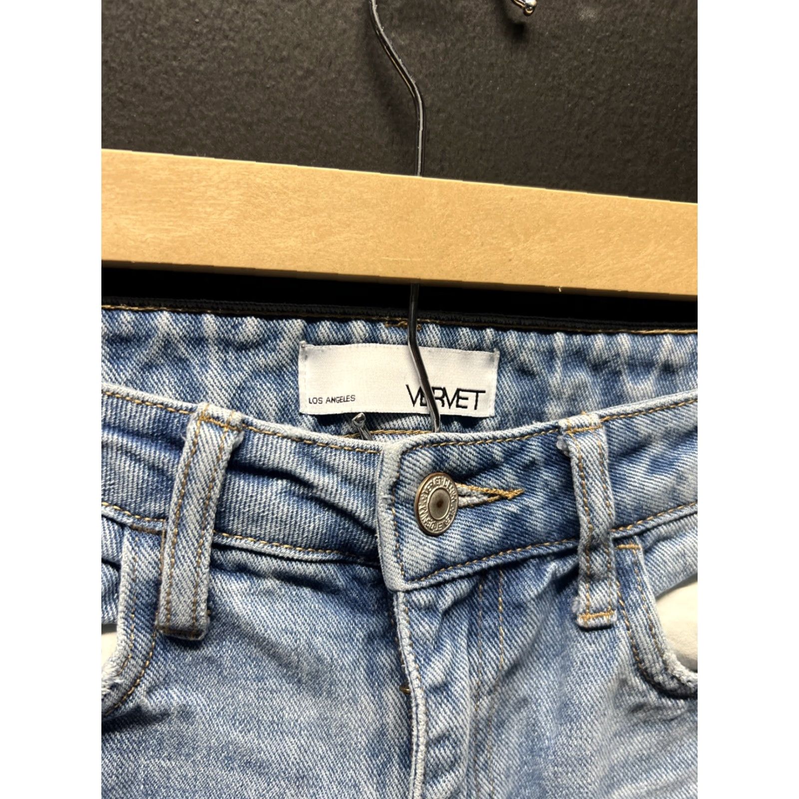 Vintage Vervet Jeans Women Cropped Distressed High Rise 25 Blue Denim 5-Pocket Vervet Beverley Style 25.5 Inseam Regular Fit Size 42" / US 20 - 2 Thumbnail