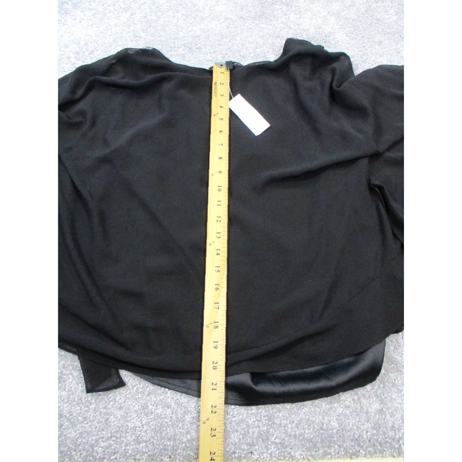 White House Black Market White House Black Market Poncho Womens Small Petite Black New Size S / US 4 / IT 40 - 6 Thumbnail