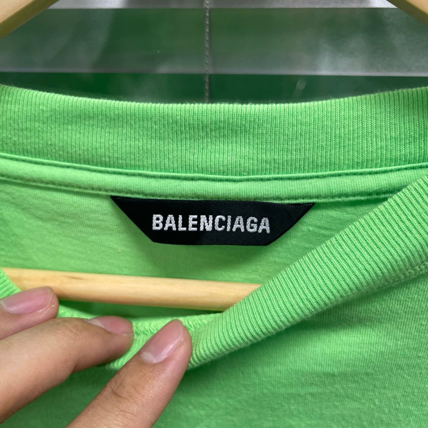 Balenciaga Balenciaga Green 8-Language Print Short-Sleeve Tee S 99 New Size US S / EU 44-46 / 1 - 3 Thumbnail