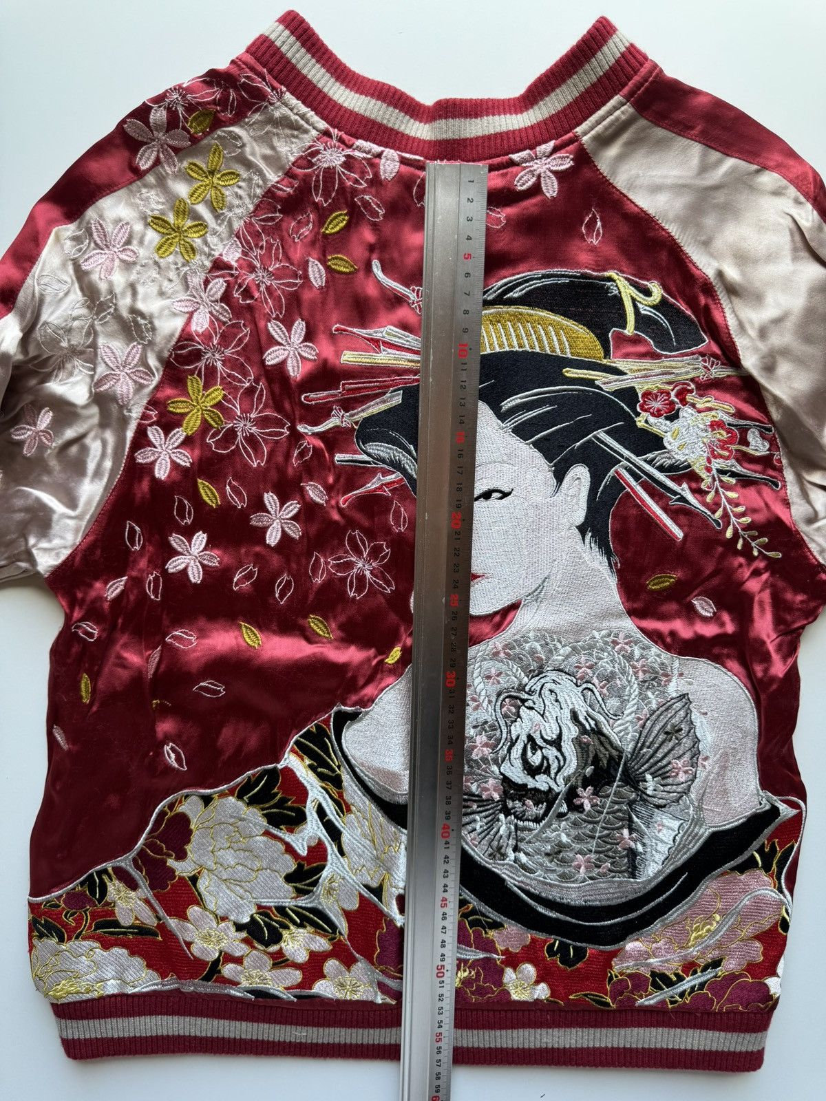 Other Japanese Red Oiran Geisha Koi Fish Souvenir Sukajan Jacket M Size US M / EU 48-50 / 2 - 5 Thumbnail