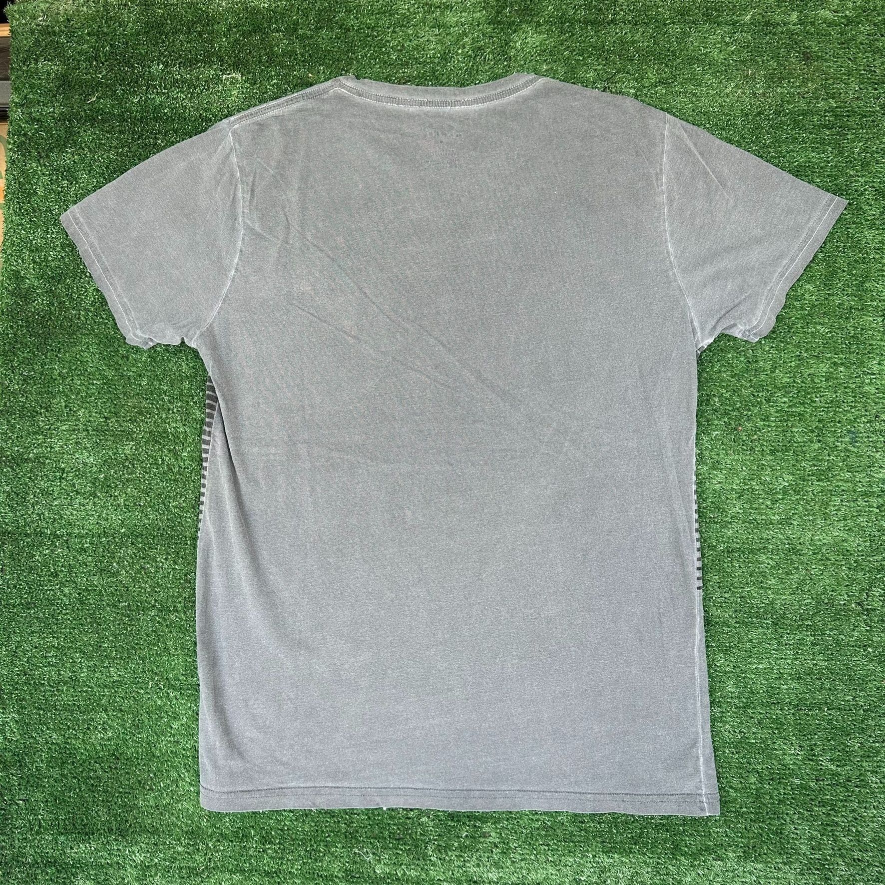 Oakley Oakley Icon Stripe Gradient Pocket T-Shirt Gorpcore Surf Ska Size US L / EU 52-54 / 3 - 5 Thumbnail